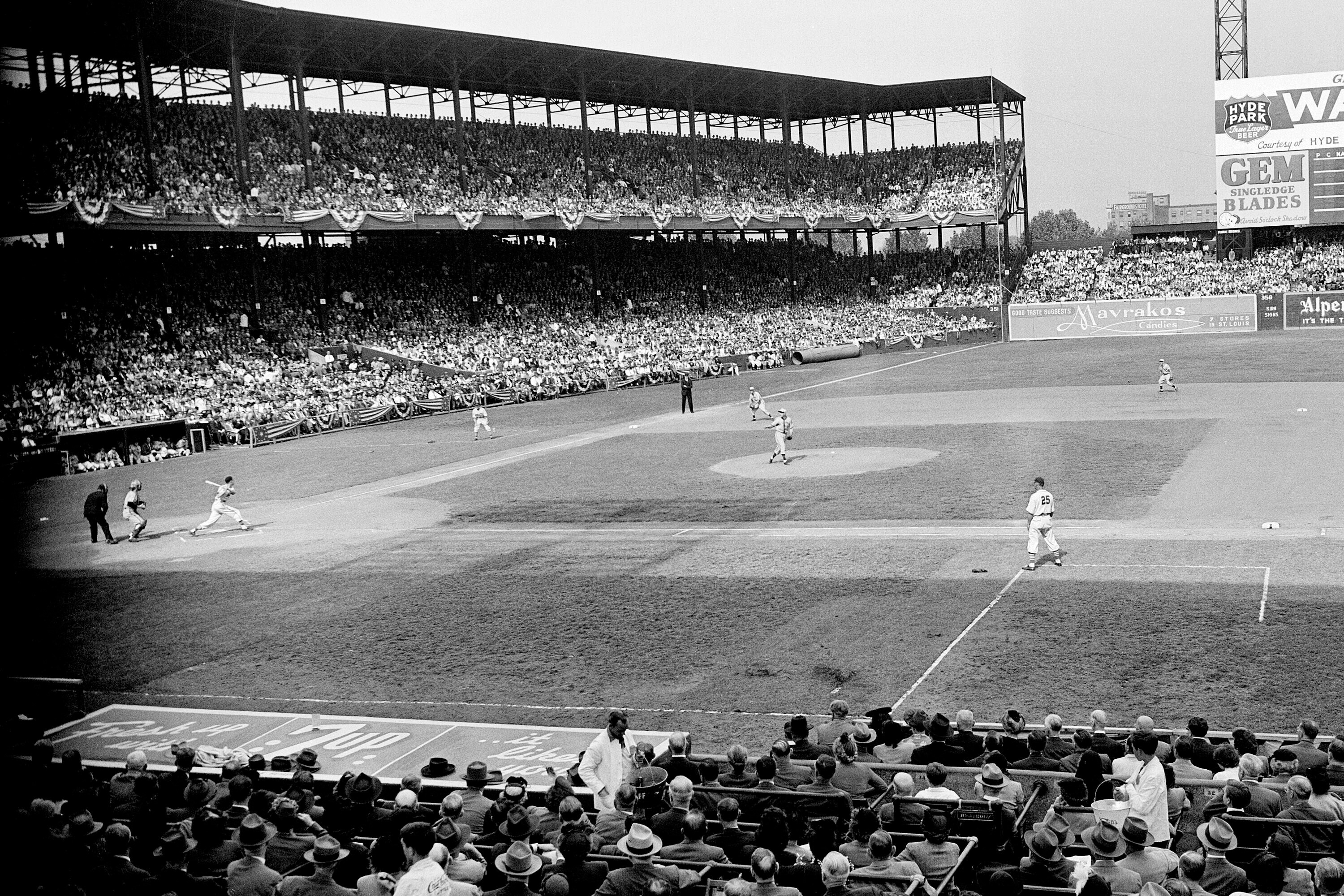 Historische Schwarz-Weiß-Aufnahme des ehemaligen Sportsman's Park der Baseball-Mannschaft St. Louis Cardinals
