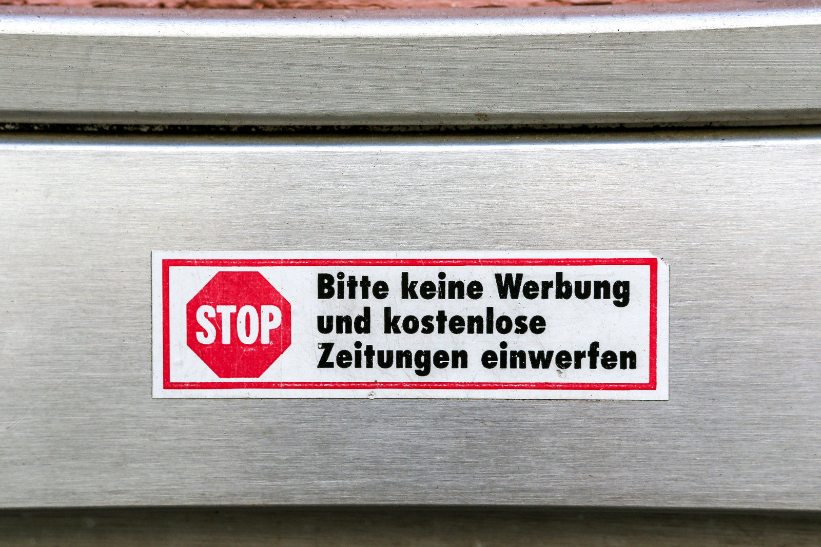 &quot;Keine Werbung&quot;-Pickerl an Briefkasten | Credit: Ernst Weingartner / Weingartner-Foto / picturedesk.com