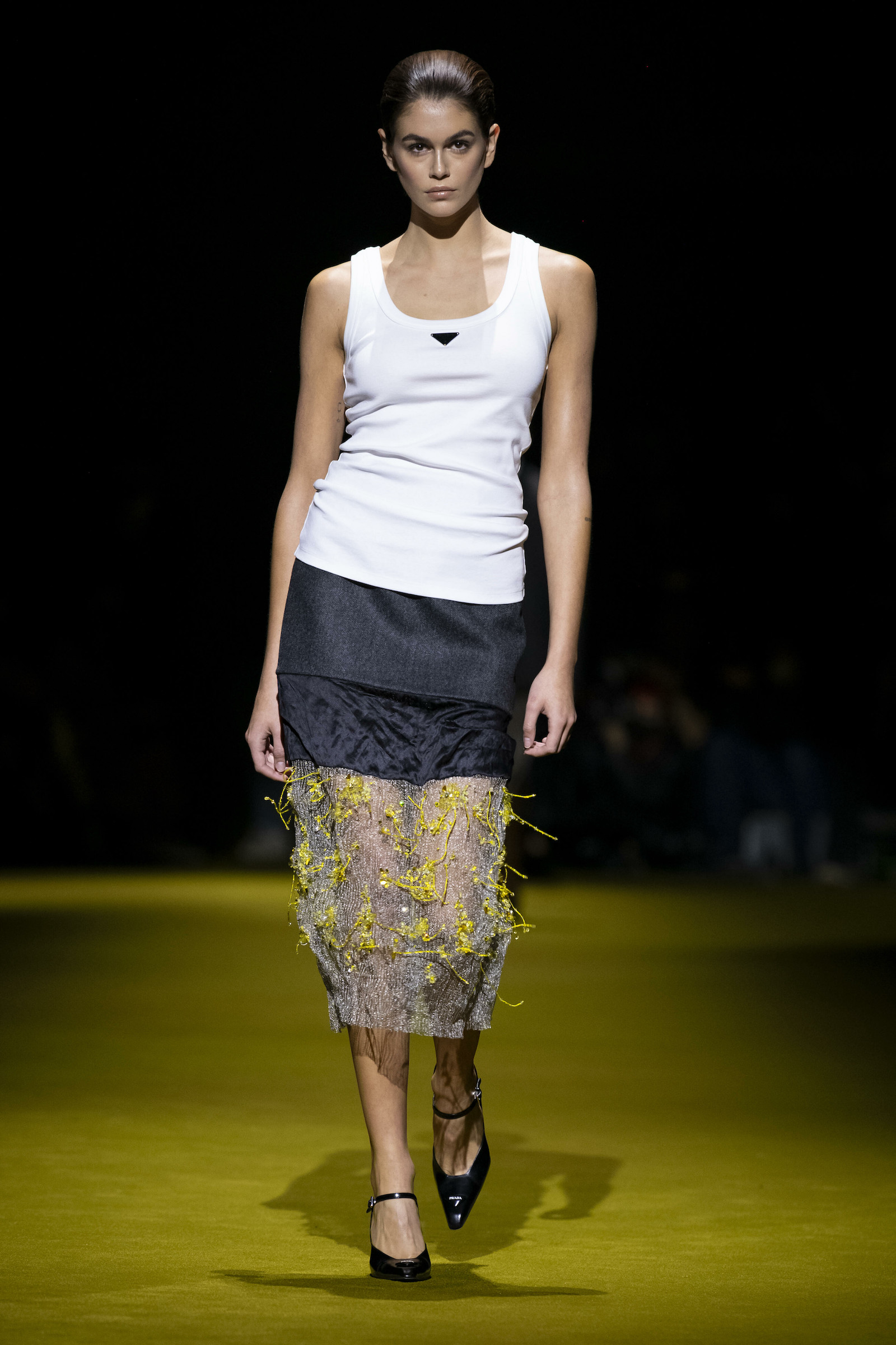 Kaia Gerber für Prada I Credit: Ik Aldama/dpa Picture Alliance/picturedesk.com