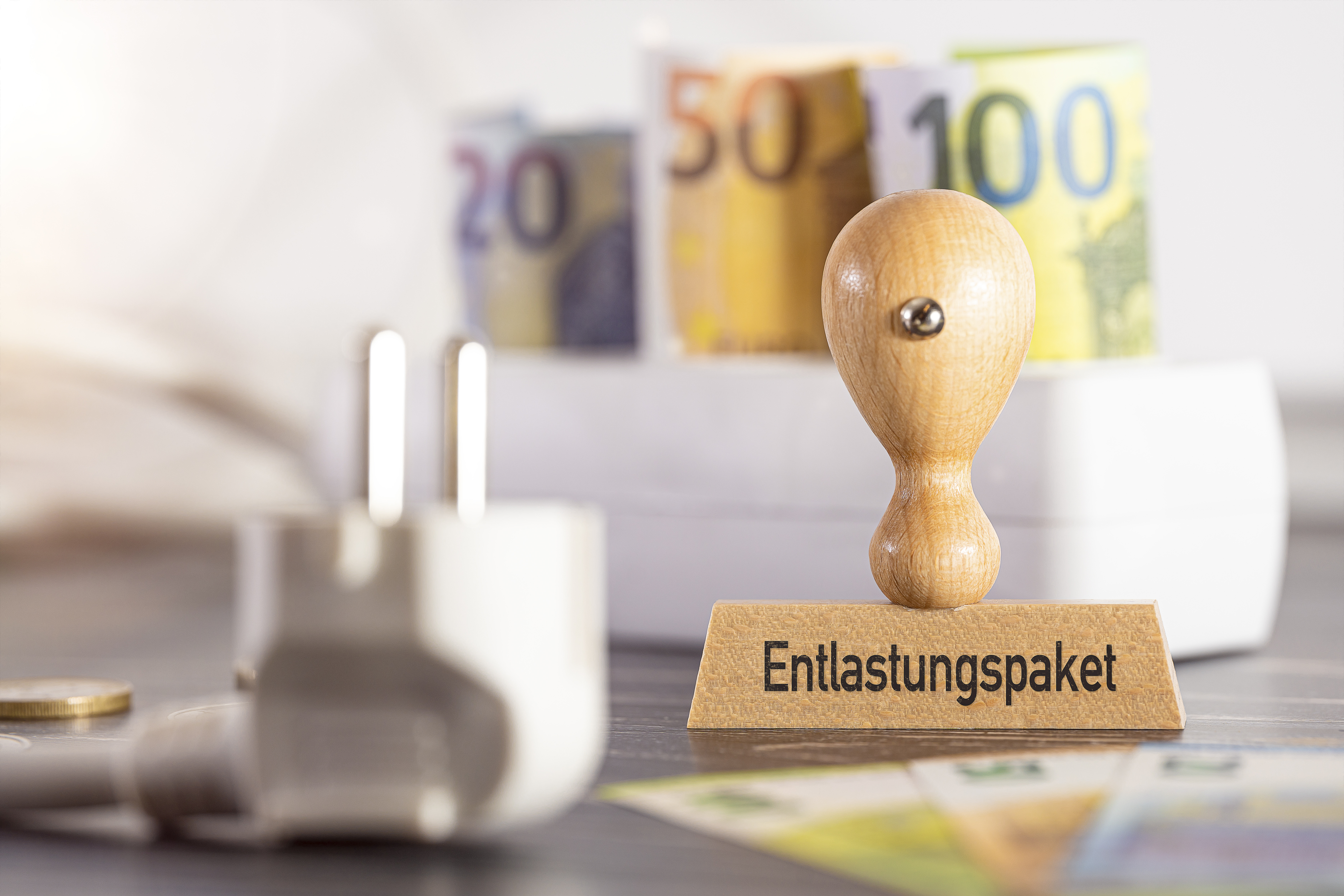 Entlastungspaket, Geld