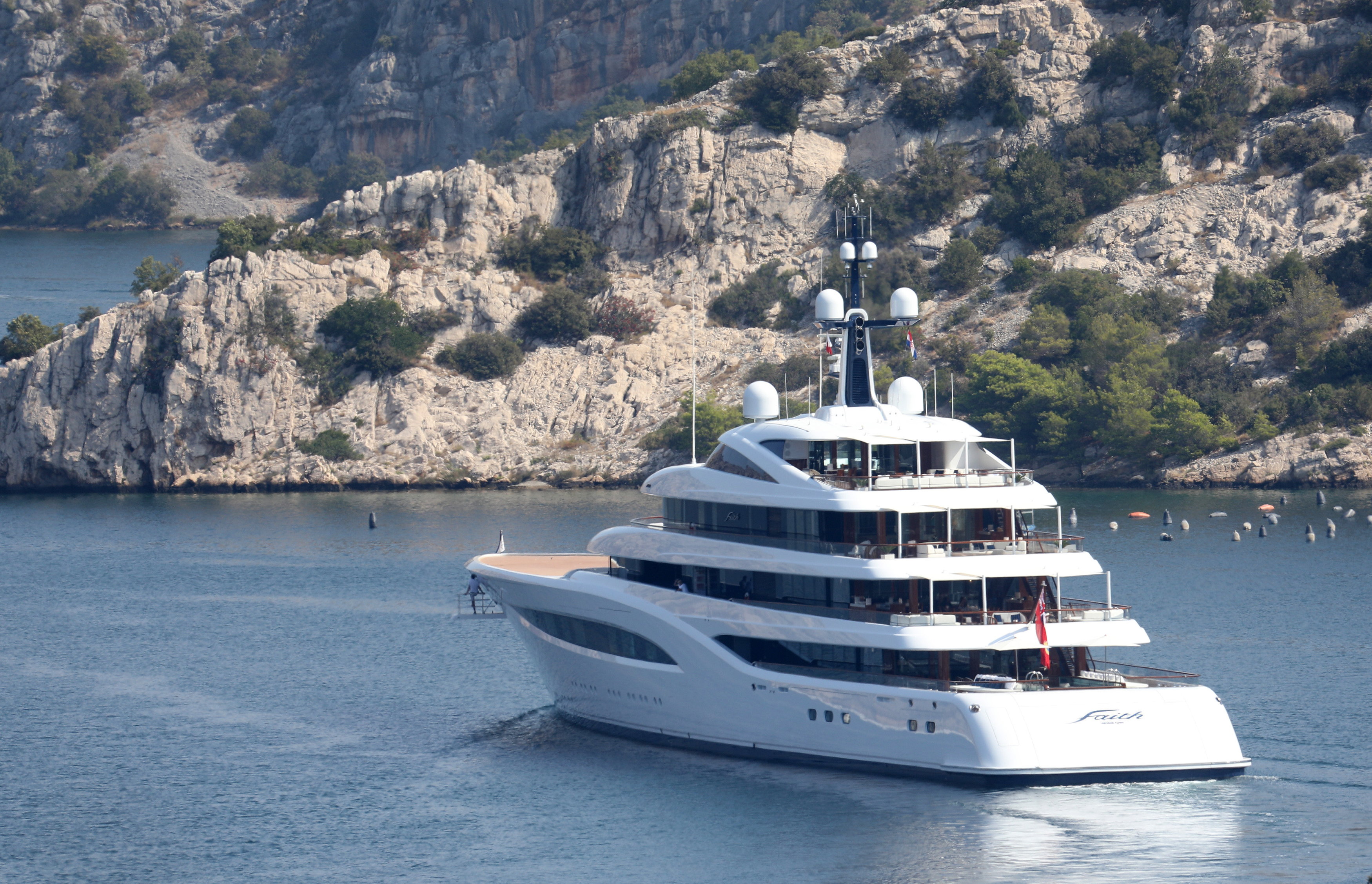 Luxusyacht Faith