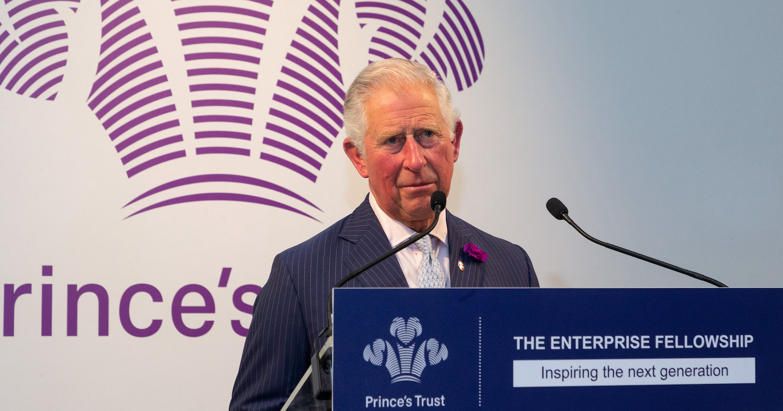 Porträt am Rednerpult