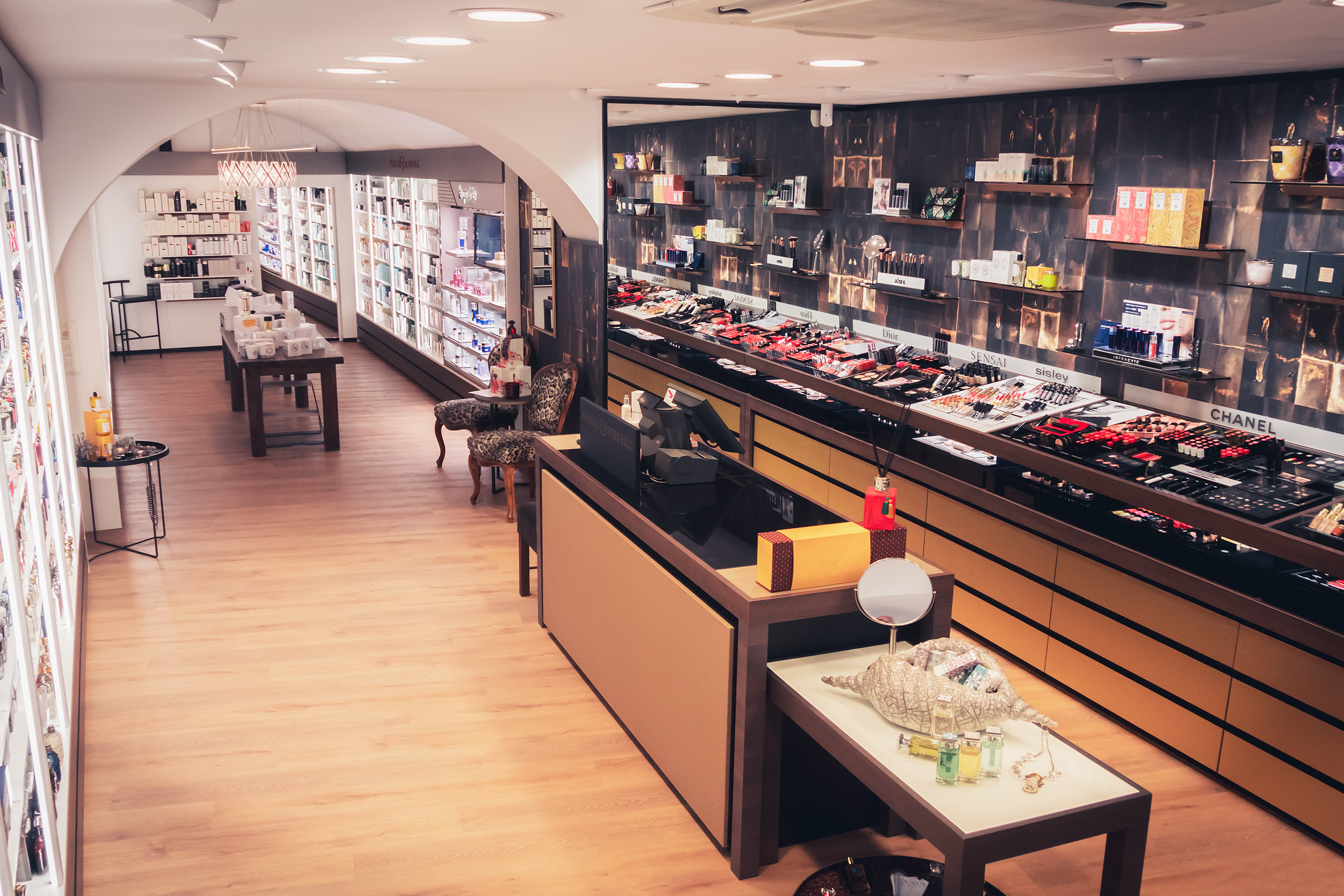 N &amp; S Store von innen