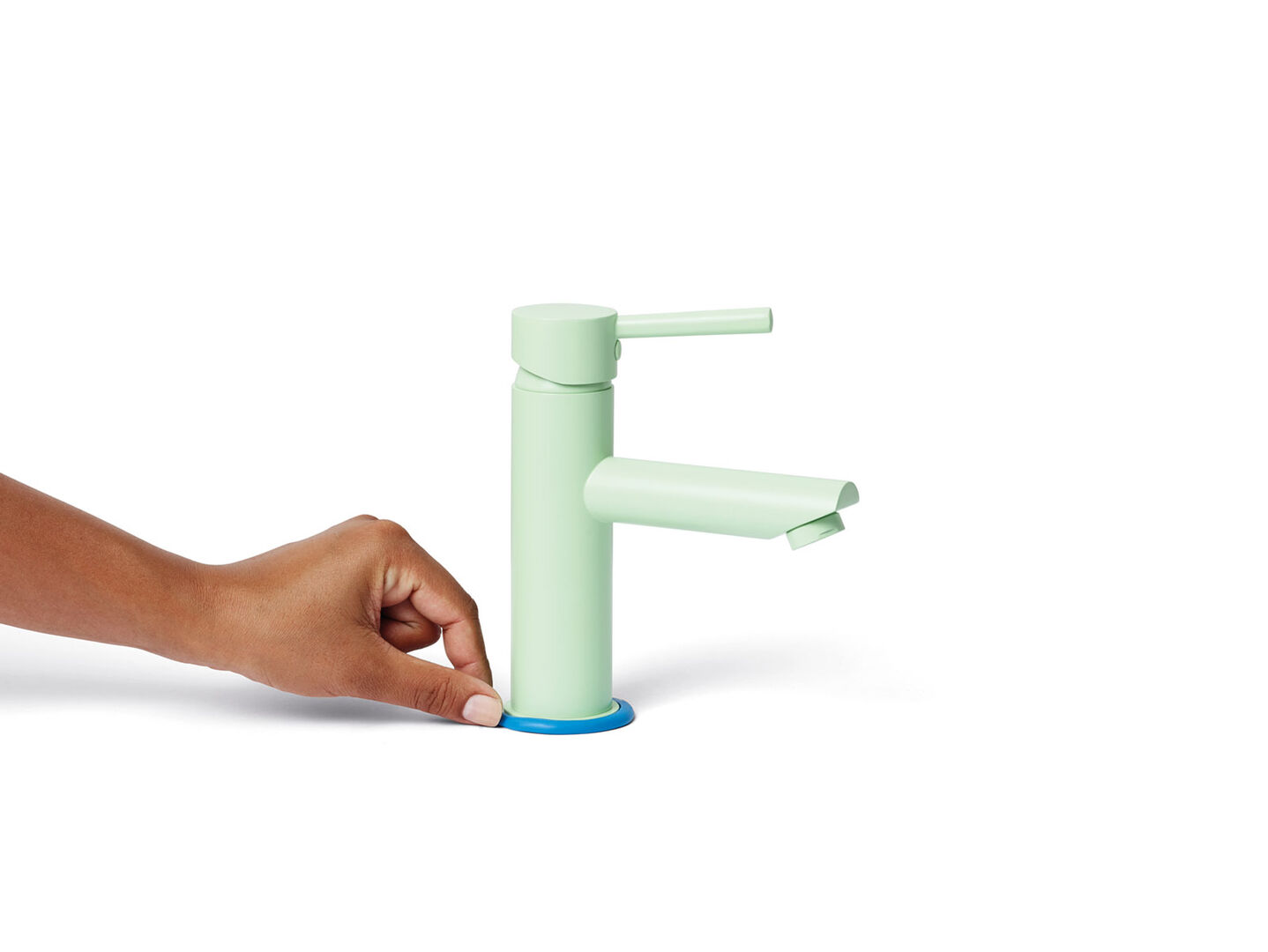 Mit Allzweckkleber abgedichtete Armatur | Credit: tesa