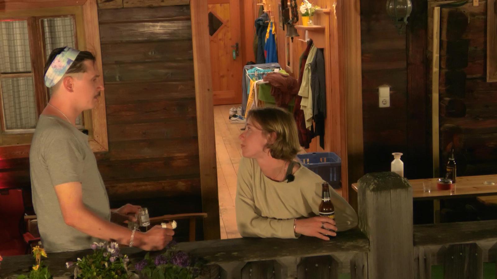 Lev und Rebecca im Forsthaus I Credit: ATV