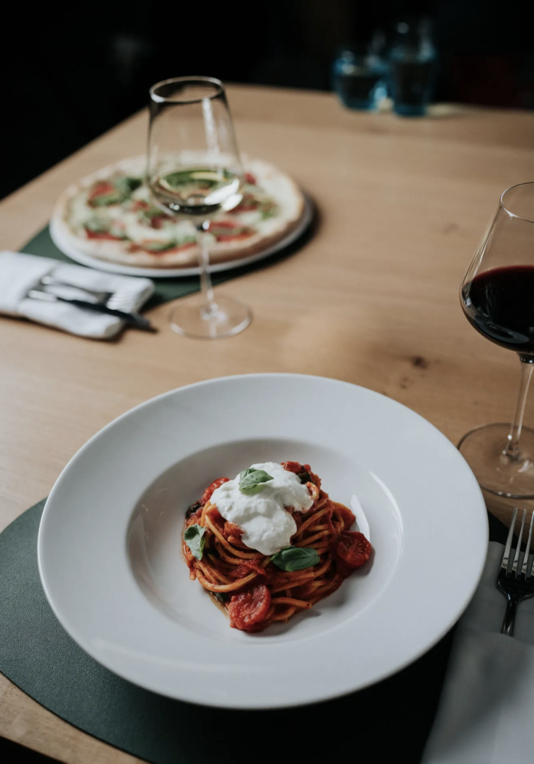 Spaghetti schön angerichtet im Restaurant Mephisto.