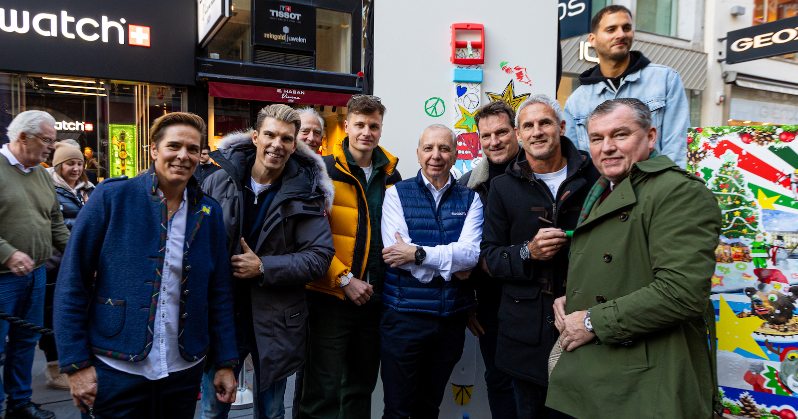 Promis bei der Swatch-Store-Eröffnung | Credit: Tim König