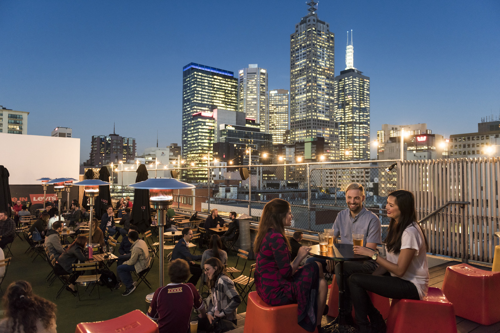 Die Rooftop-Bar im Curtin House | Credit: Visit Victoria