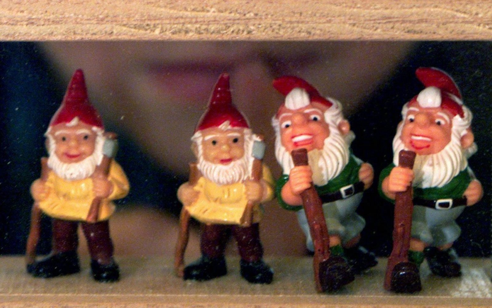 Zwerge aus Überraschungsei | Credit: Uta Rademacher / dpa / picturedesk.com