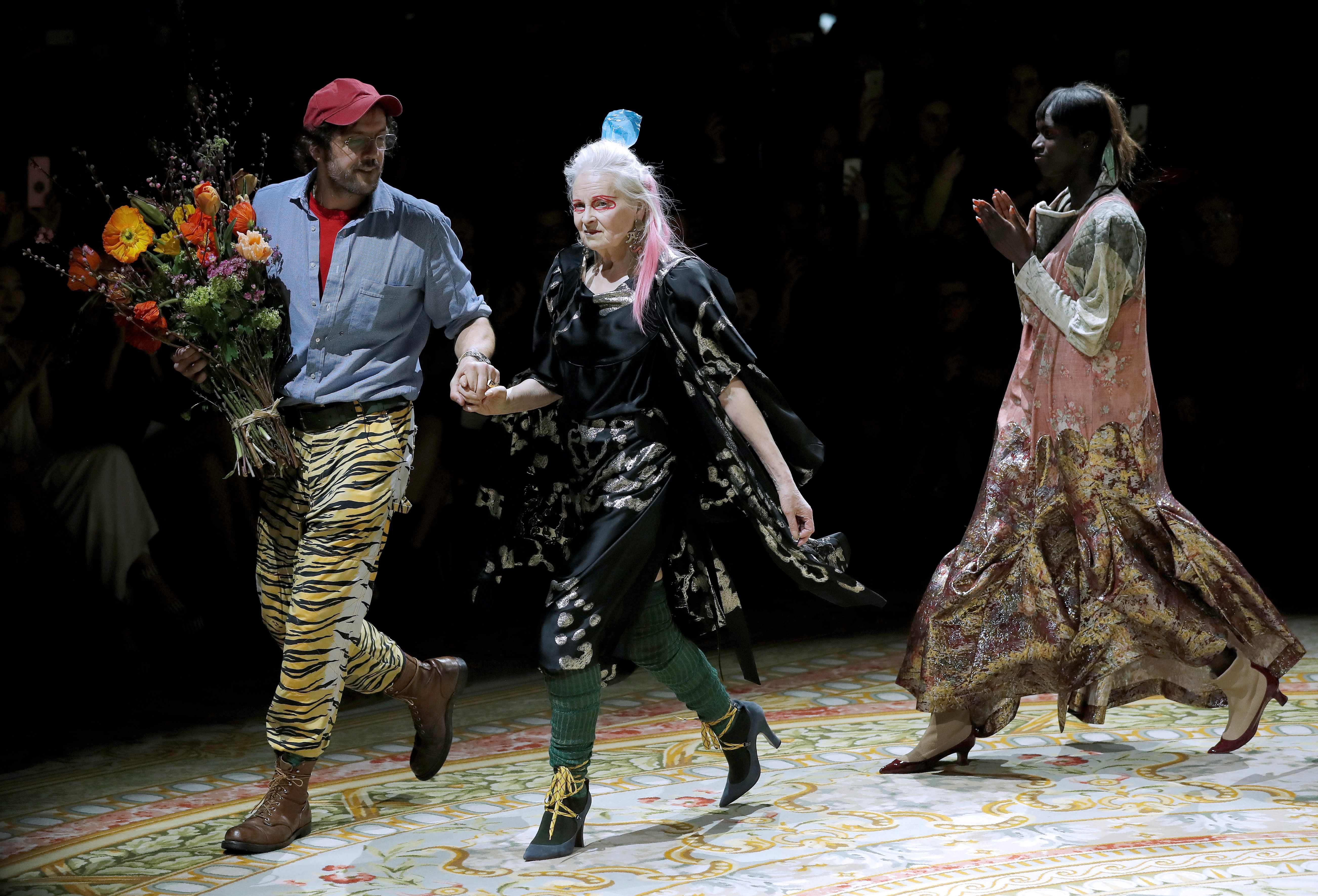 Westwood mit ihrem Partner