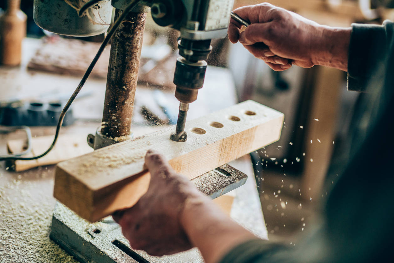 Bohrmaschine in Werkstatt