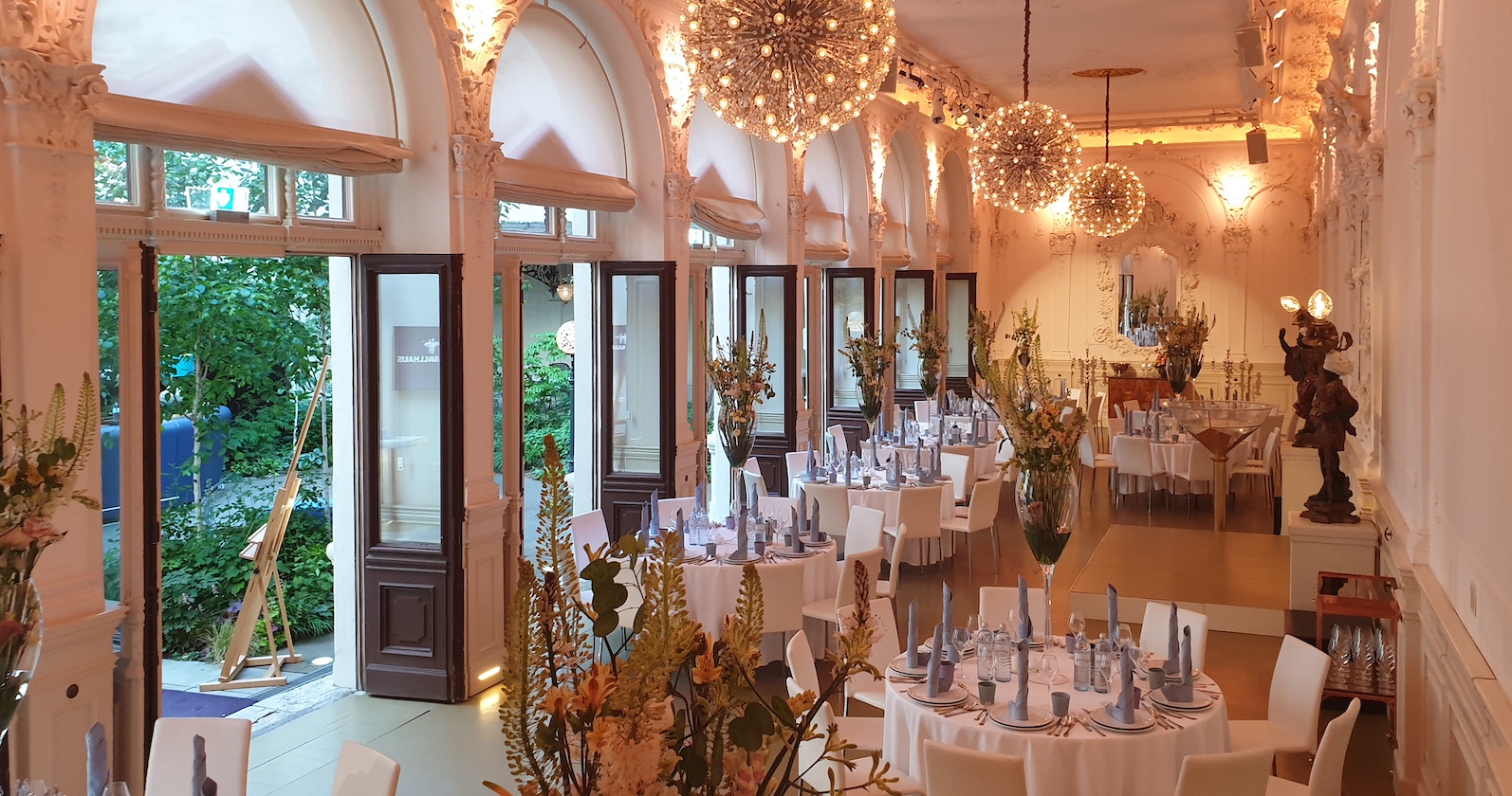 Hochzeitstafel im Vienna Ballhaus | Credit: Viennaballhaus