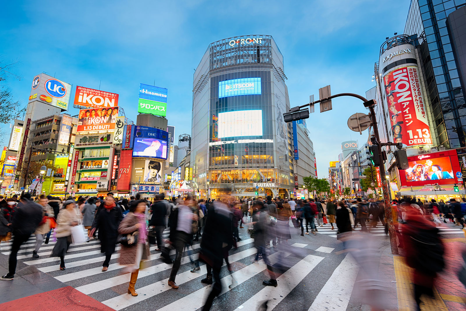 Reges Treiben in den Straßen von Tokio | Credit: iStock.com/fazon1