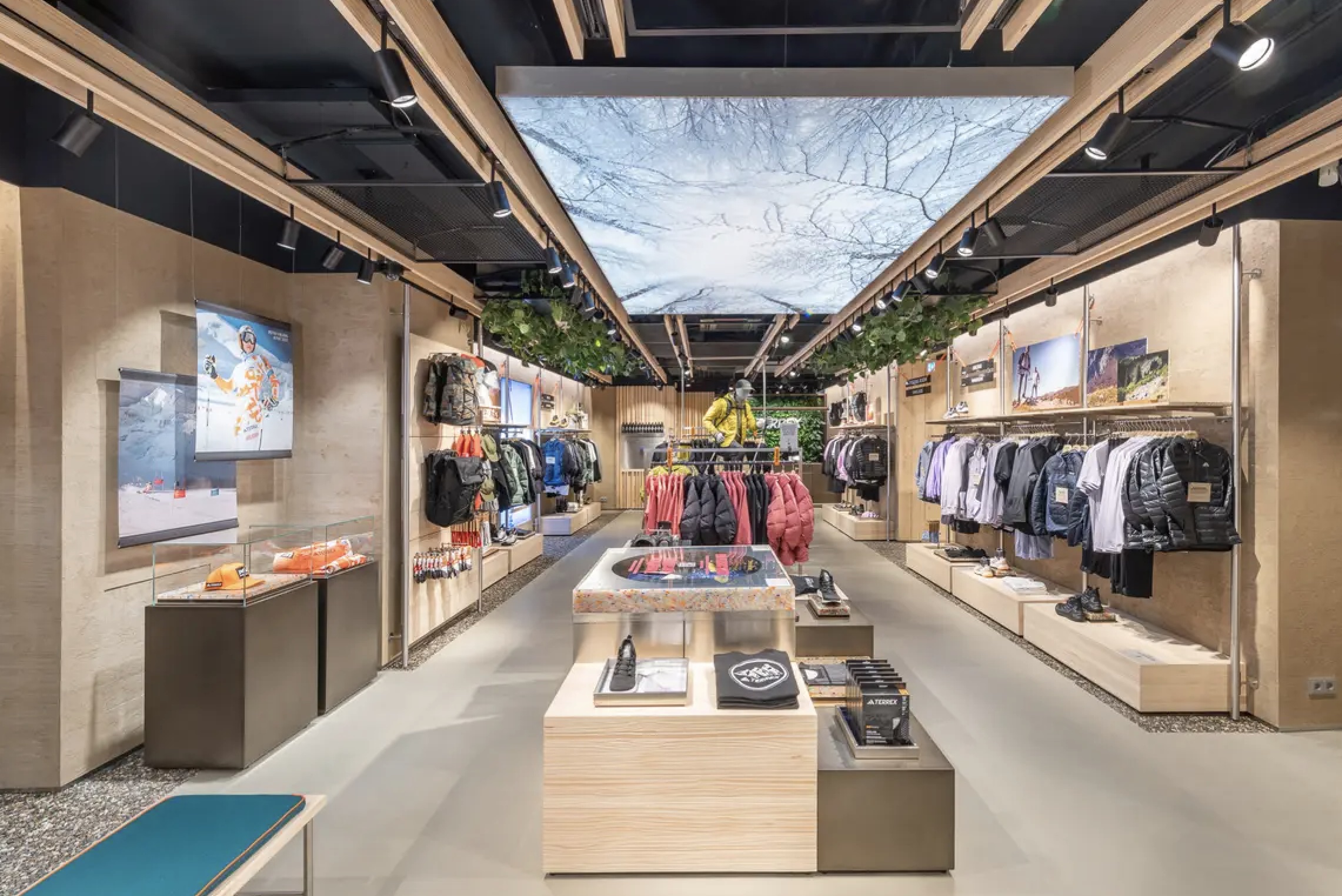 Adidas Terre-Shop in Salzburg Ausstattung