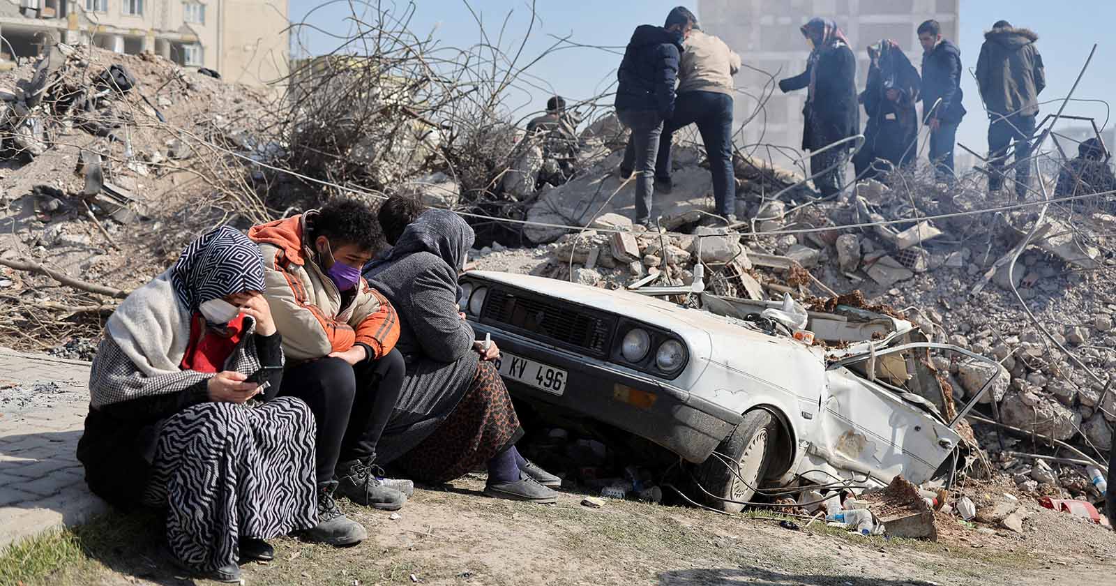 Aufräumarbeiten nach dem verheerenden Erdbeben in der Türkei und Syrien