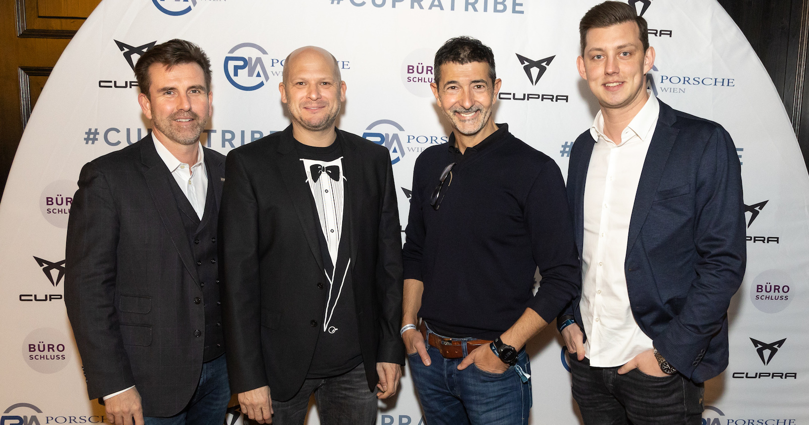Männliche Gäste beim Cupra Event im O-Club | Christian Mikes