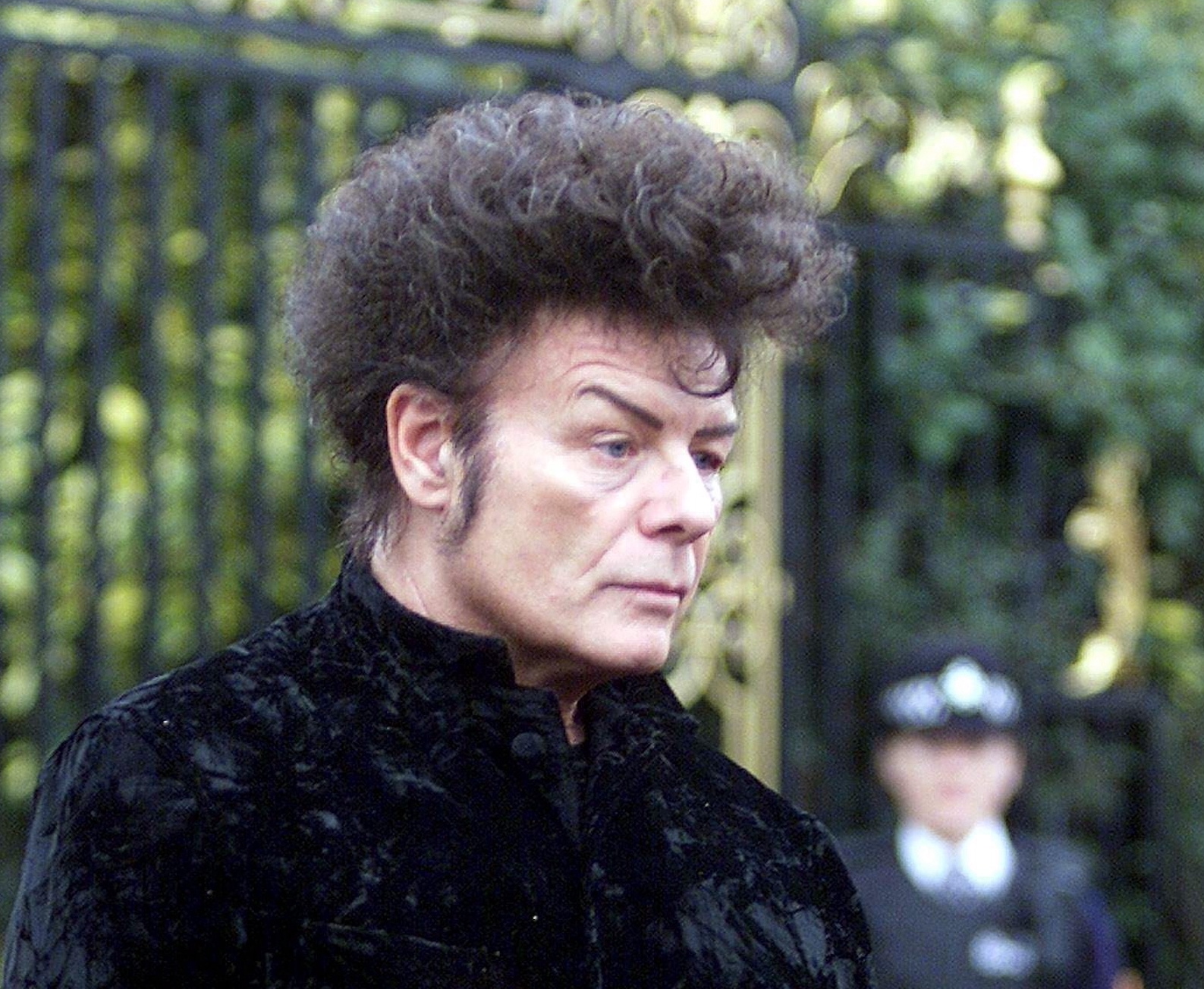 Gary Glitter 2000 mit wilden Haaren
