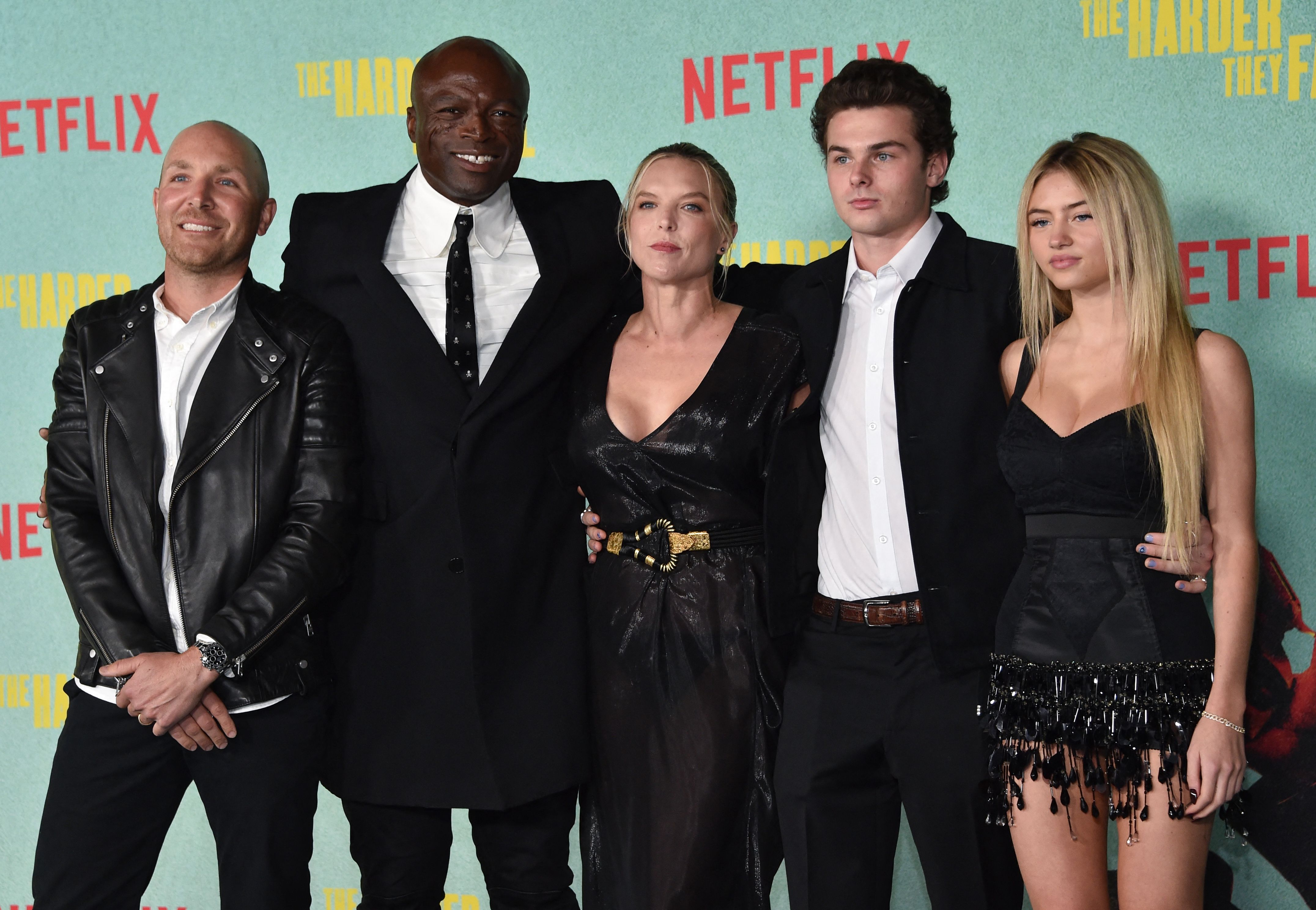 Leni Klum und Aris Rachevsky mit Seal bei einer Premiere