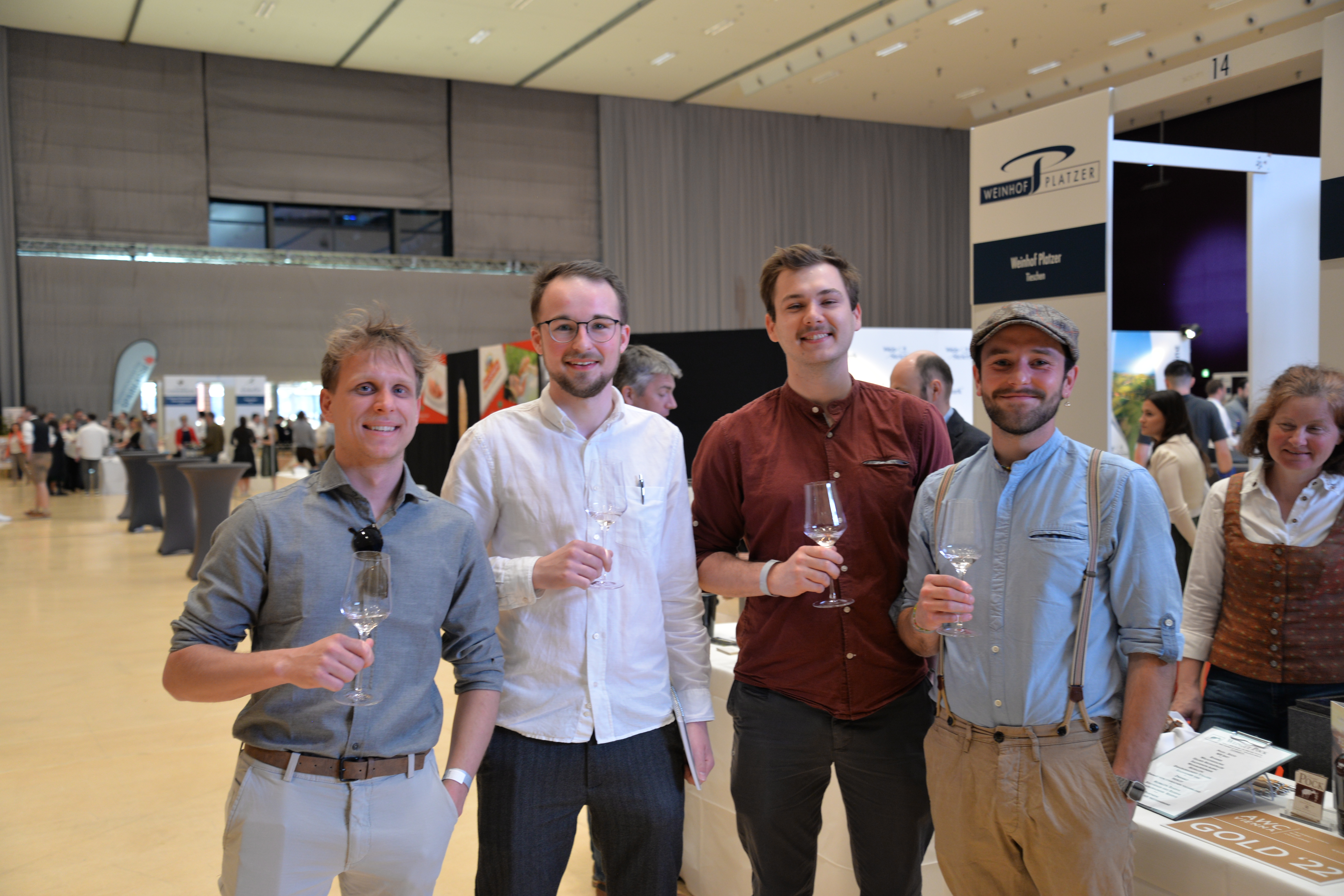 Gäste bei der steirischen Weinpräsentation