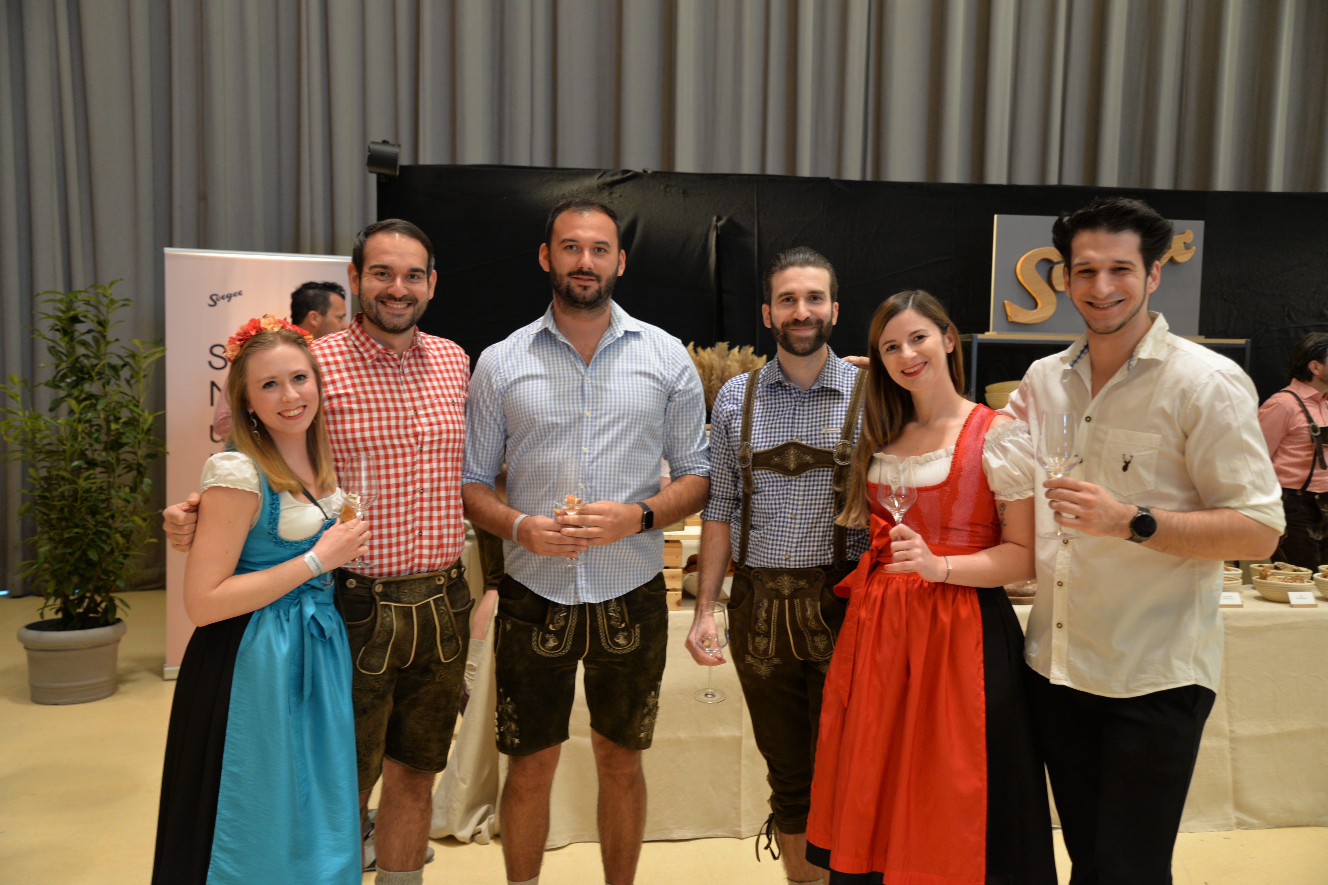 Gäste bei der steirischen Weinpräsentation