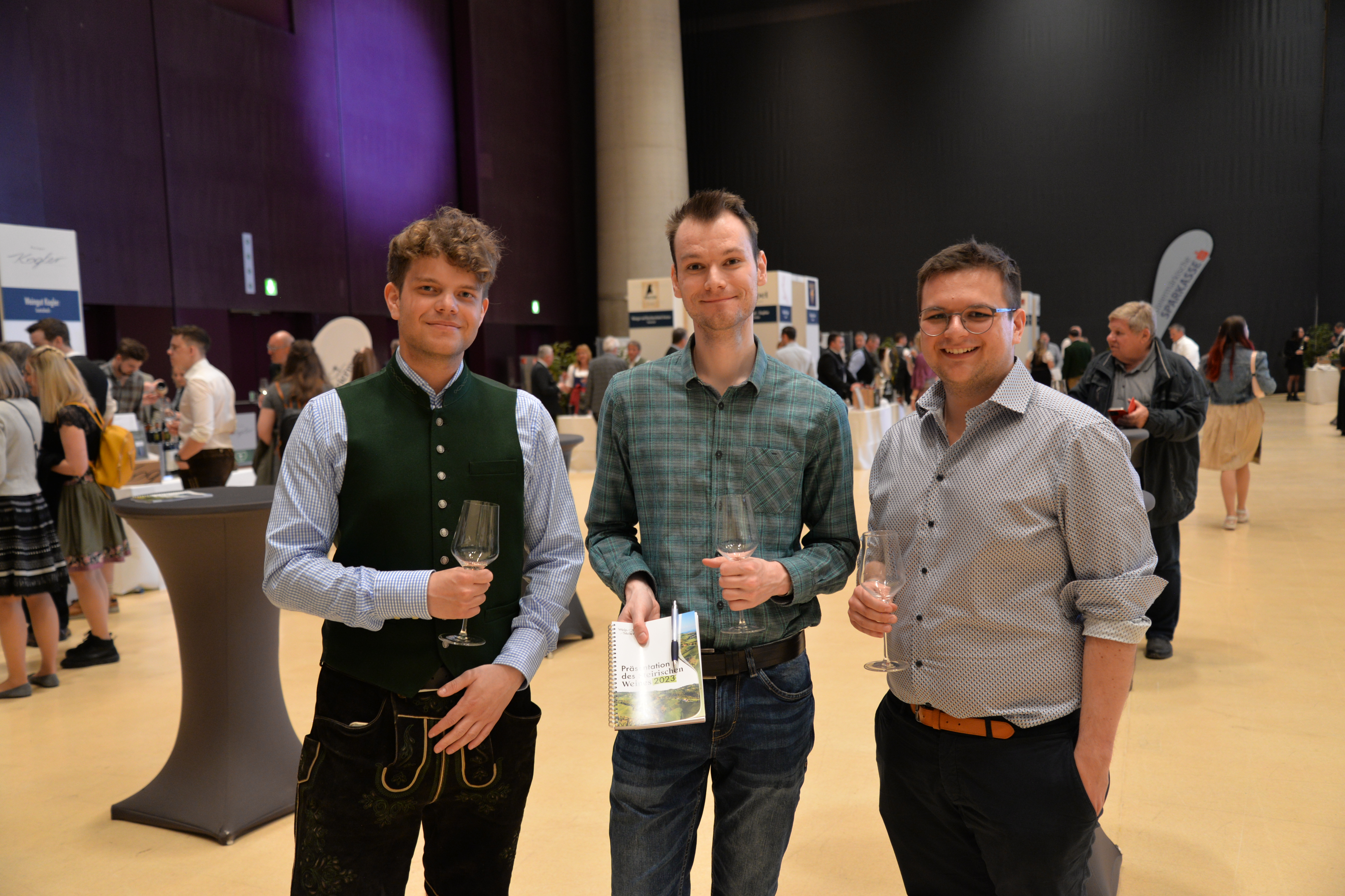 Gäste bei der steirischen Weinpräsentation