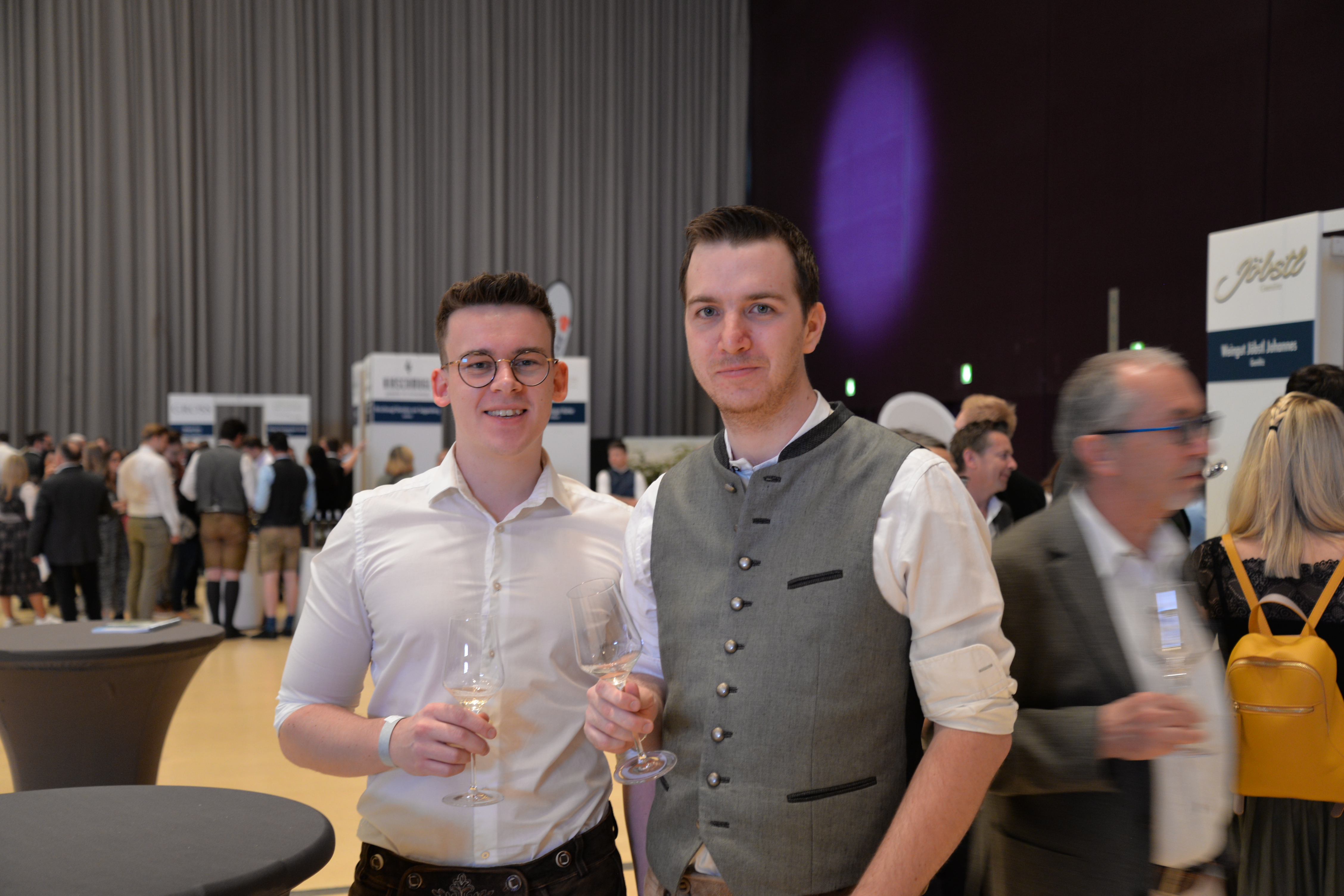 Gäste bei der steirischen Weinpräsentation