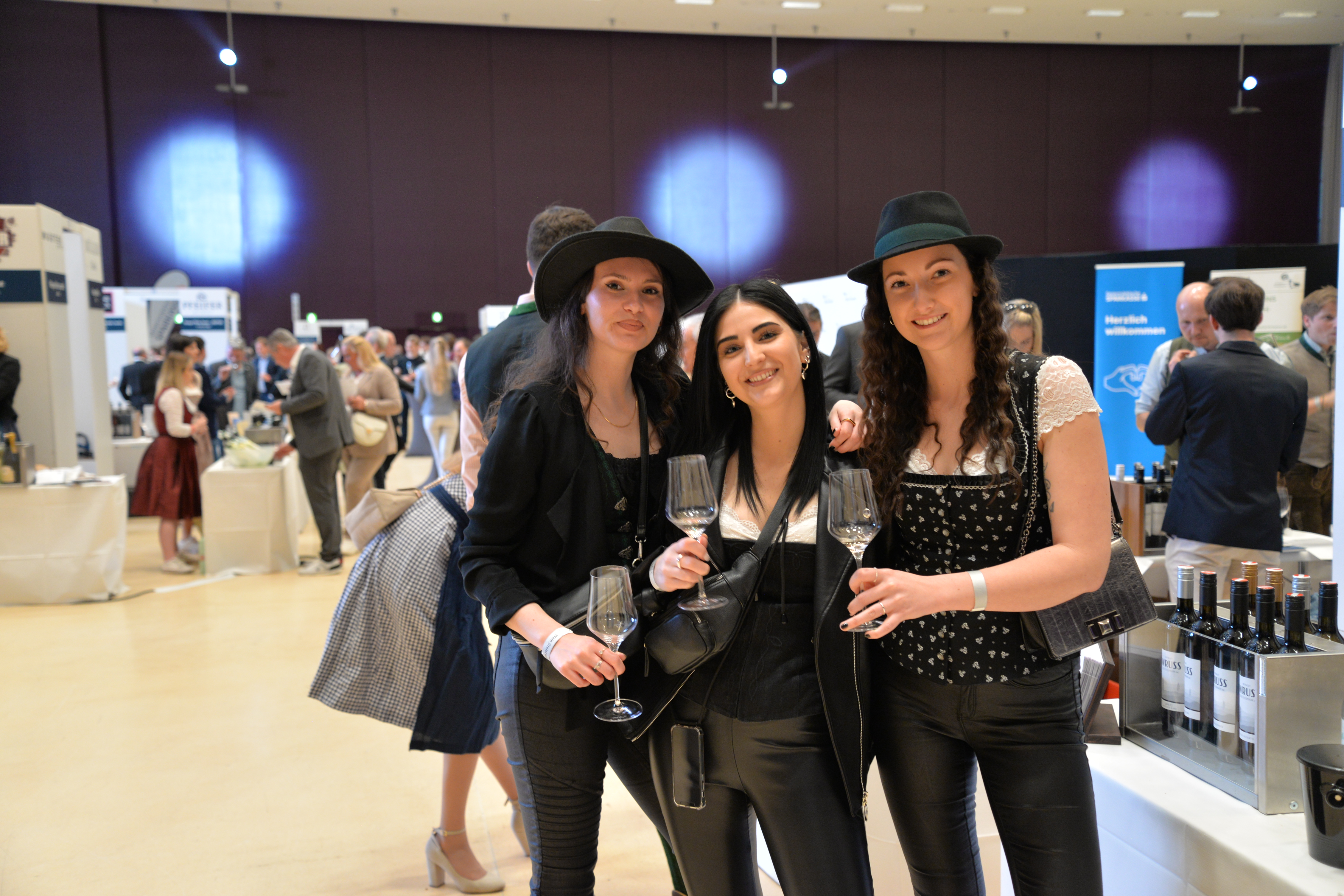 Gäste bei der steirischen Weinpräsentation