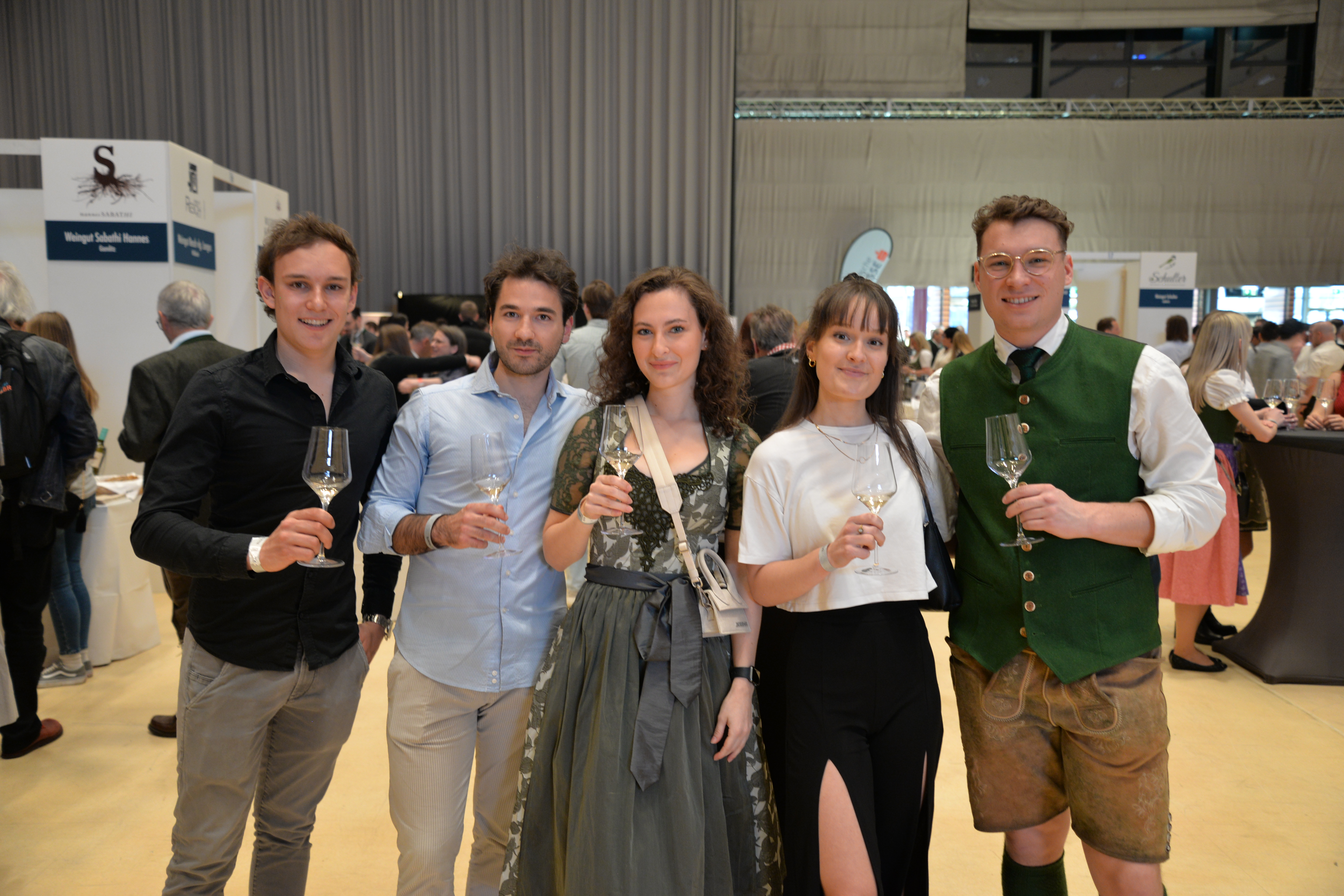 Gäste bei der steirischen Weinpräsentation