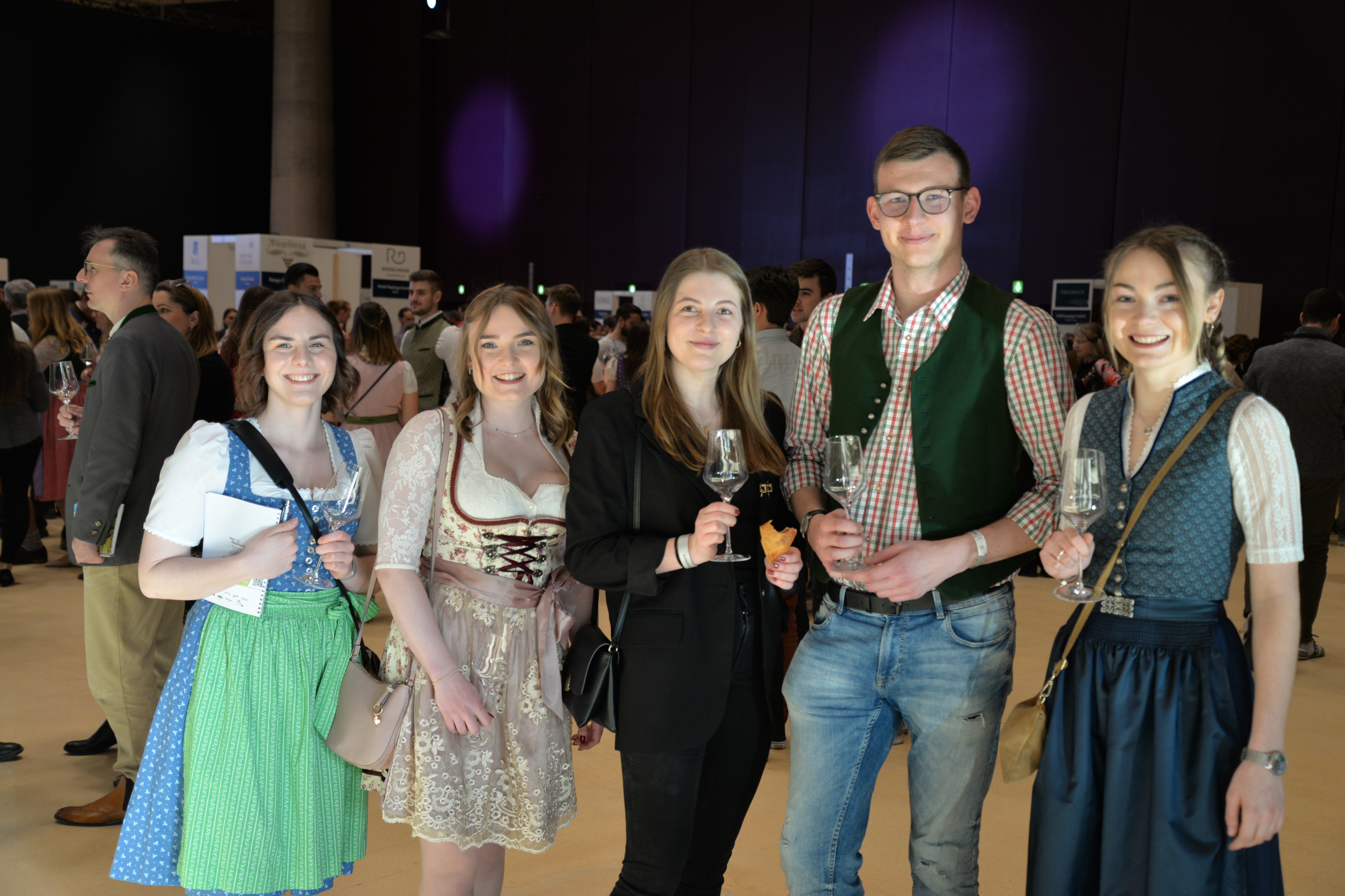 Gäste bei der steirischen Weinpräsentation