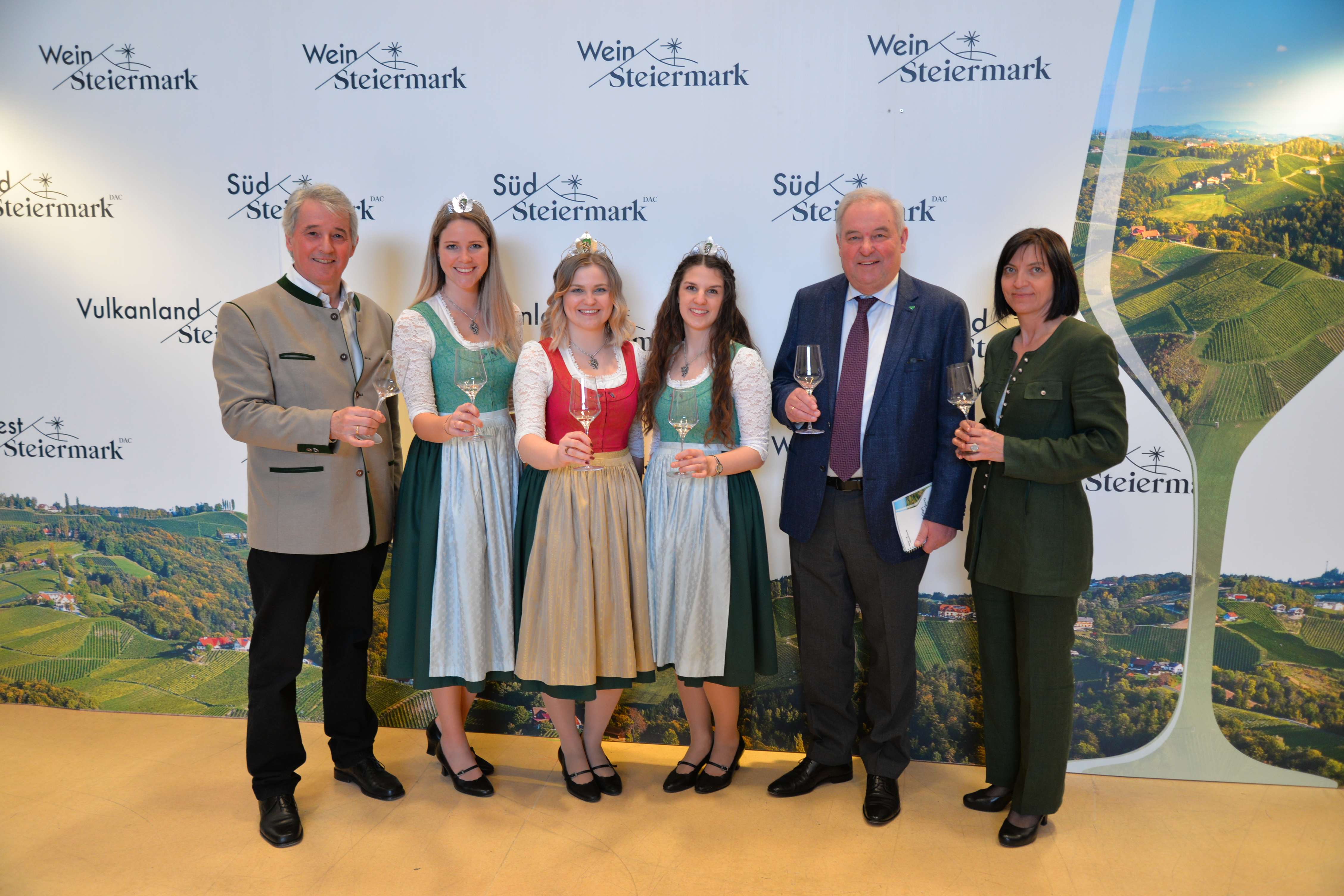 Die Polit- und Weinprominenz bei der steirischen Weinpräsentation
