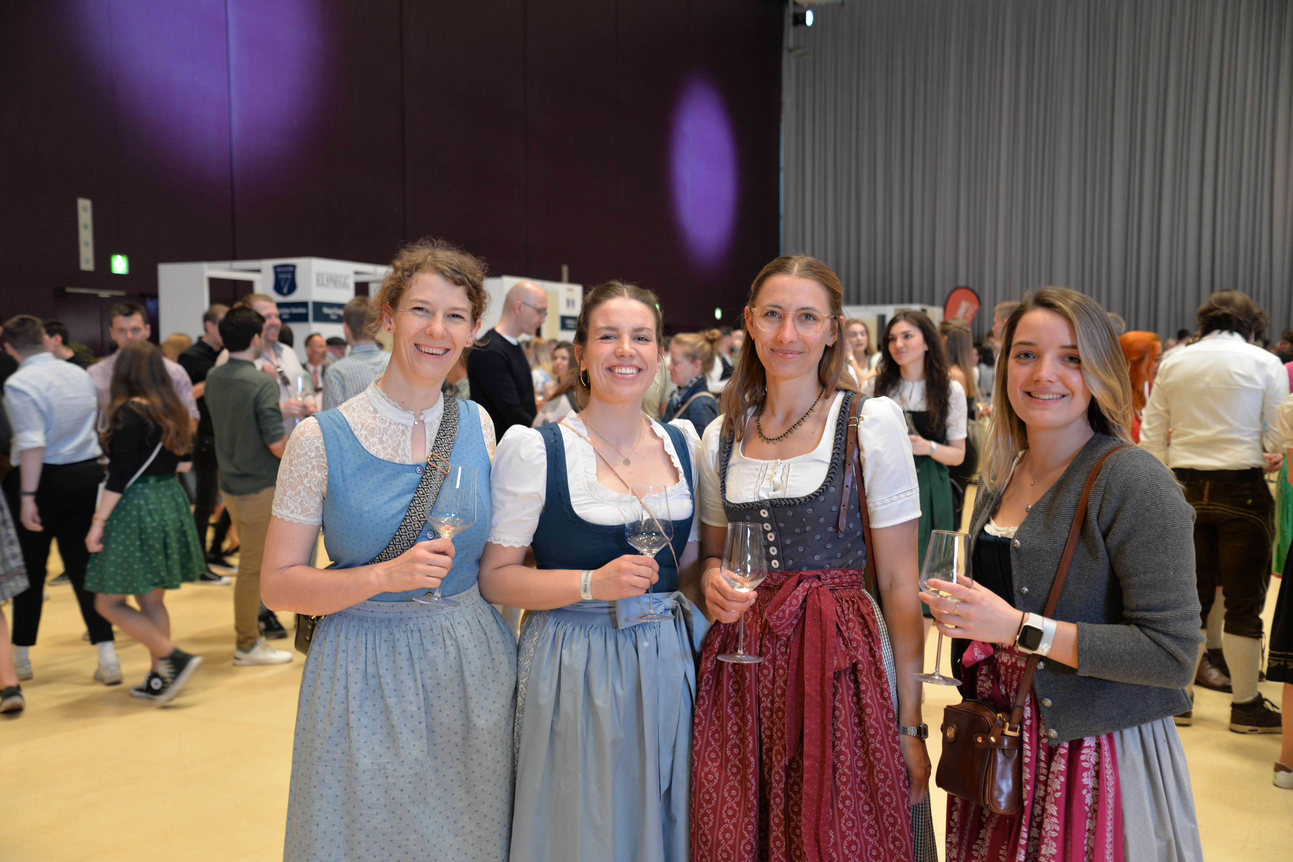 Gäste bei der steirischen Weinpräsentation