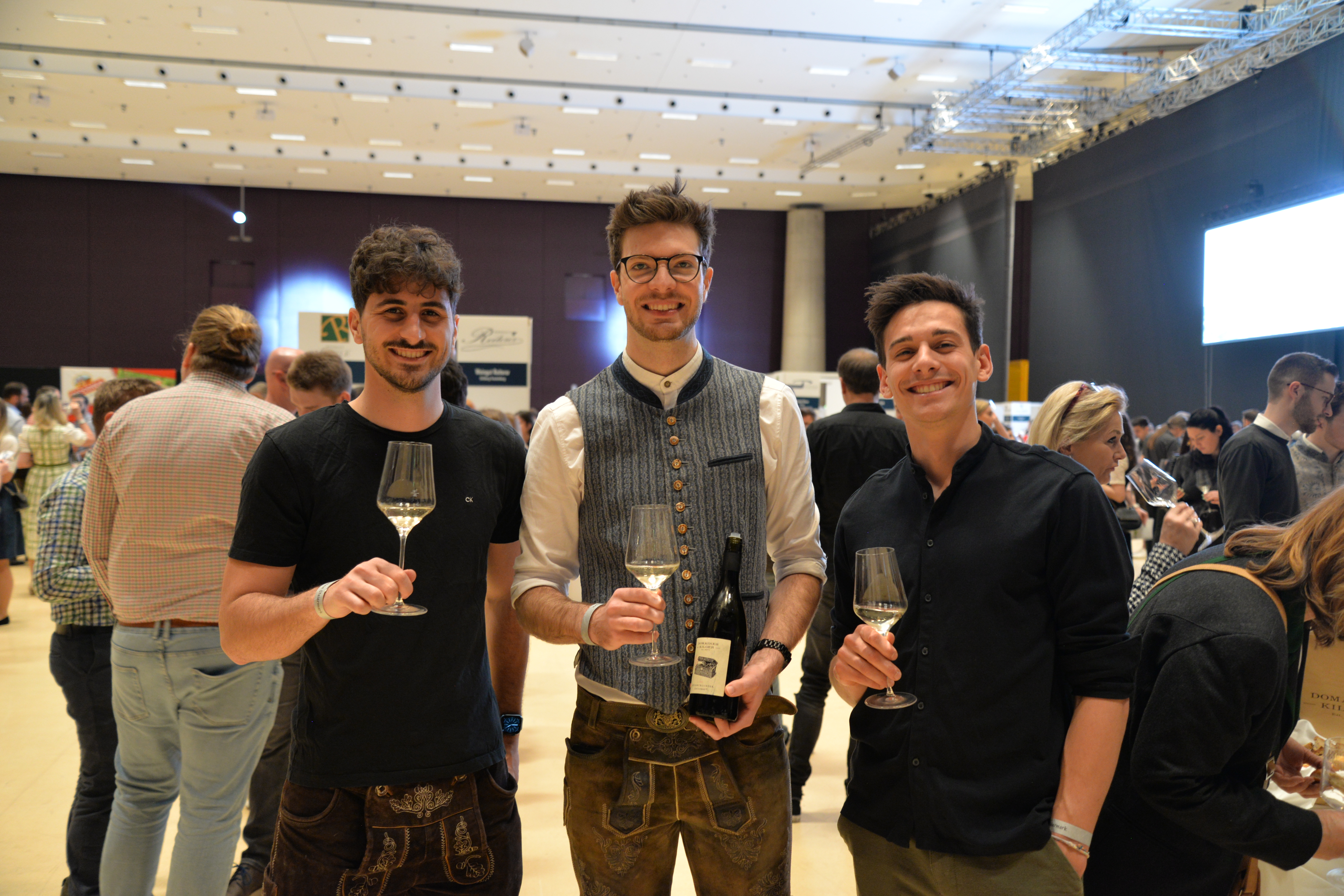 Gäste bei der steirischen Weinpräsentation