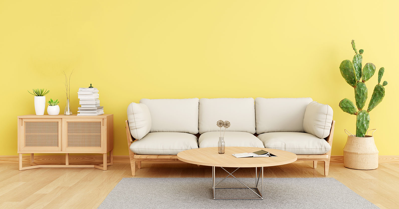 Gelbe Wandfarbe im Wohnzimmer | Credit: iStock.com/aadil dar