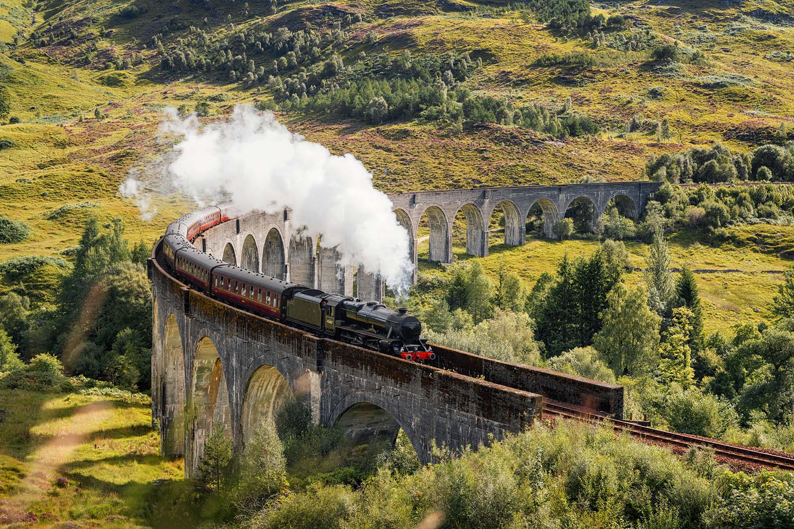 Glenfinnan-Viadukt ist die Harry Potter-Brücke | Credit: iStock.com/Lukas Bischoff