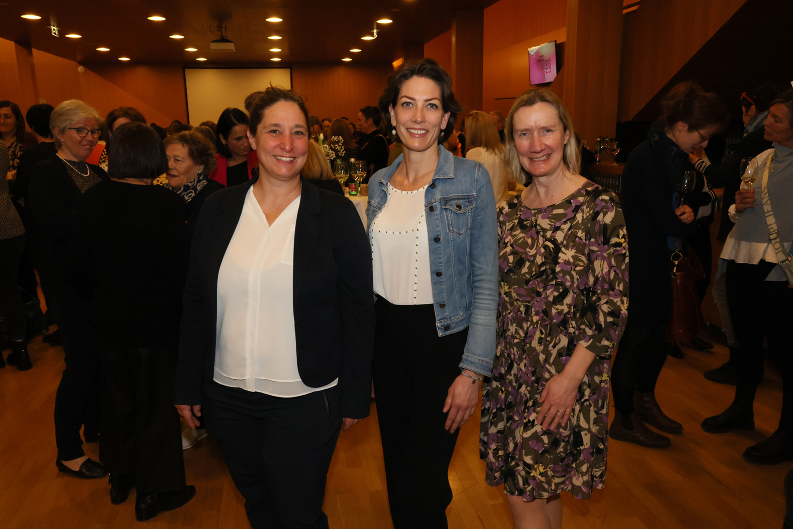 Nadja Kolaczek, Stadträtin  Veronika Marte und Monika Mair-Fleisch. (v. li.)