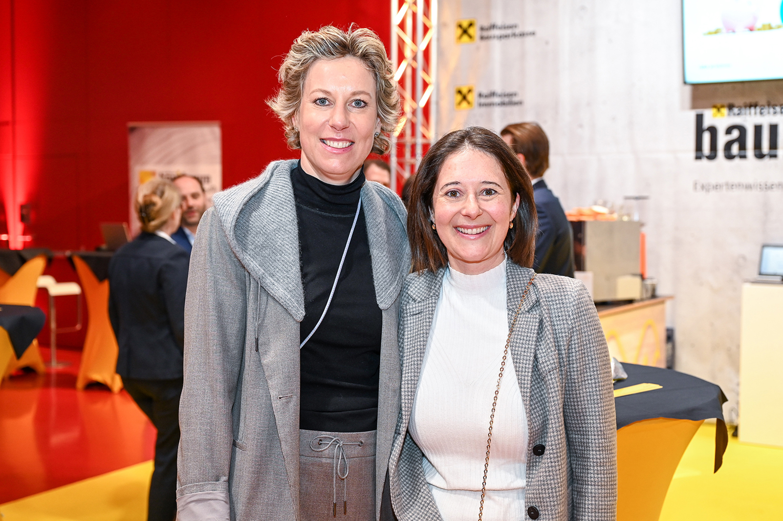 Corinna Pollhammer (GF Spar Vbg), Andrea Längle (Längle Pulverbesch.)
