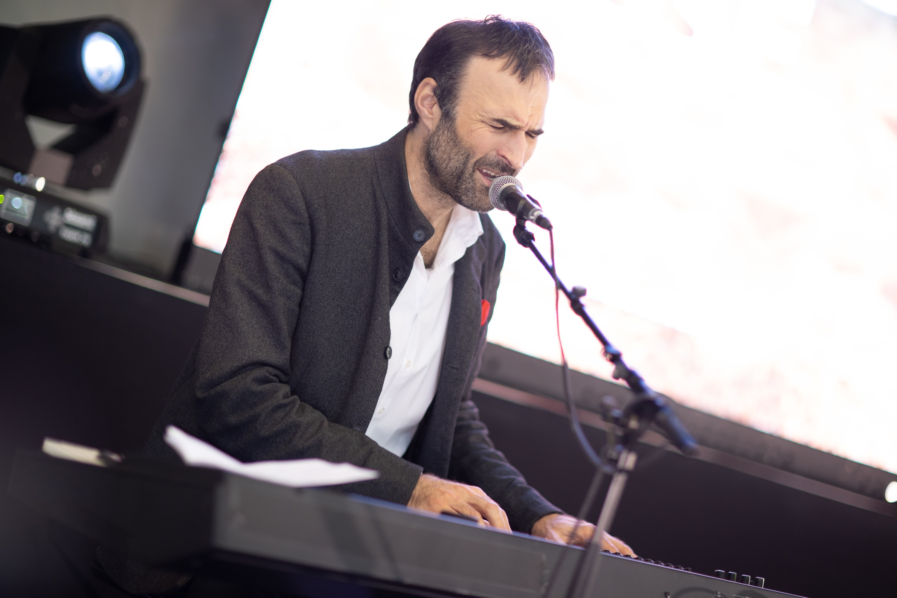 Tonc Feinig am Keyboard