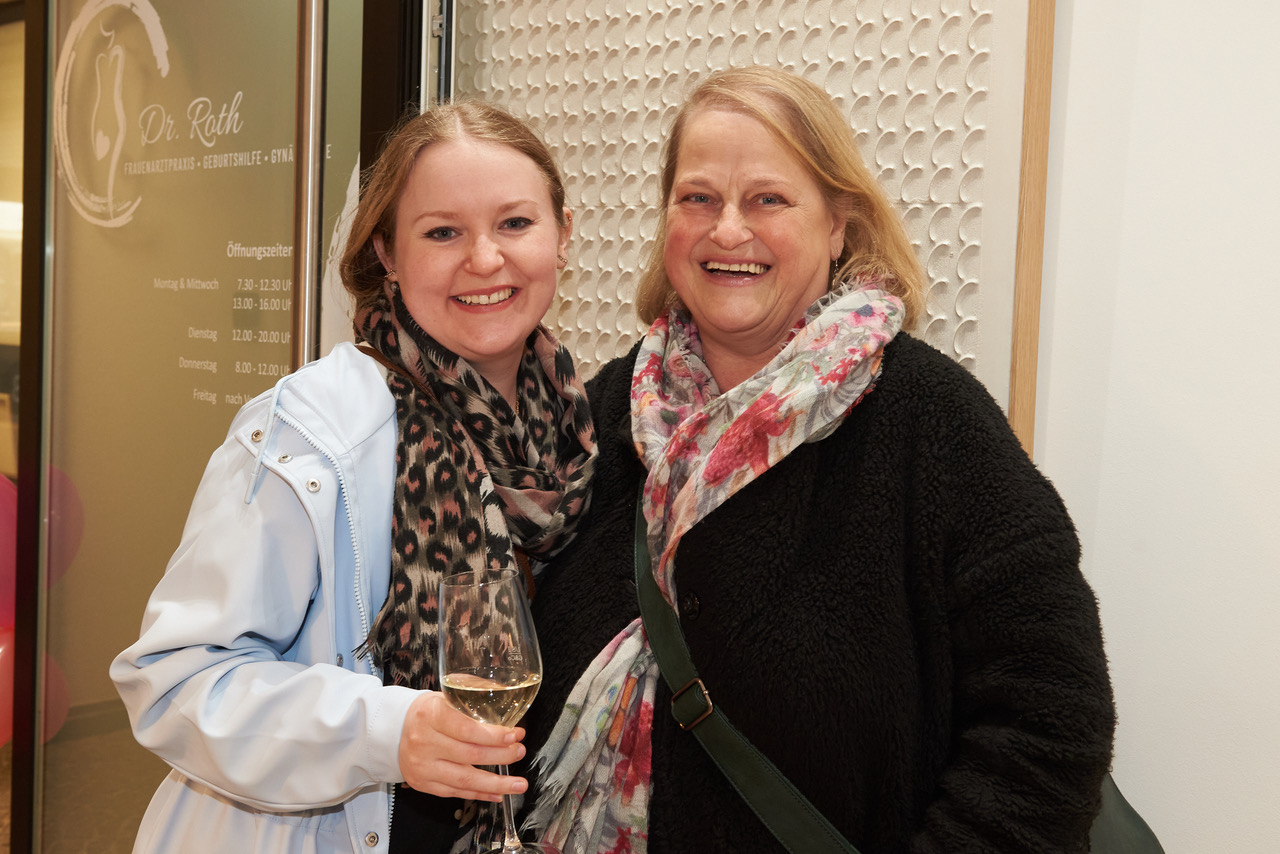 Shirin Fedak und Susanne Haunold-Sam (Hebammen)