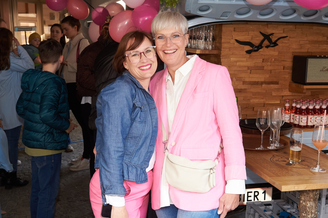 Ordinationsassistentinnen Santina Wochinz und Jasmine Plangger