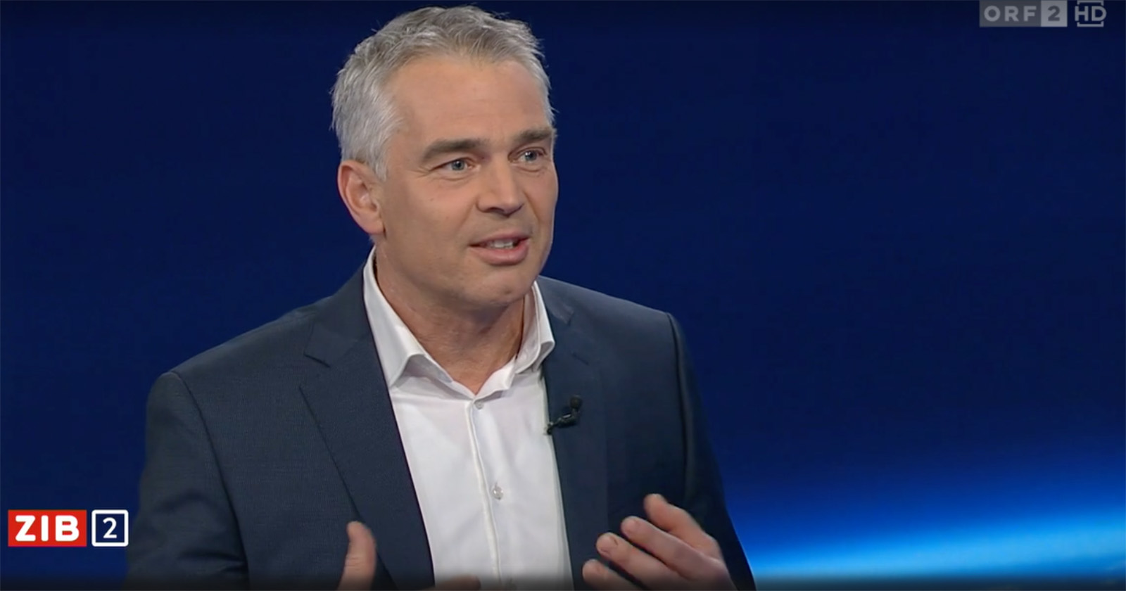 Epidemiologe Gerald Gartlehner im ZIB2-Studio