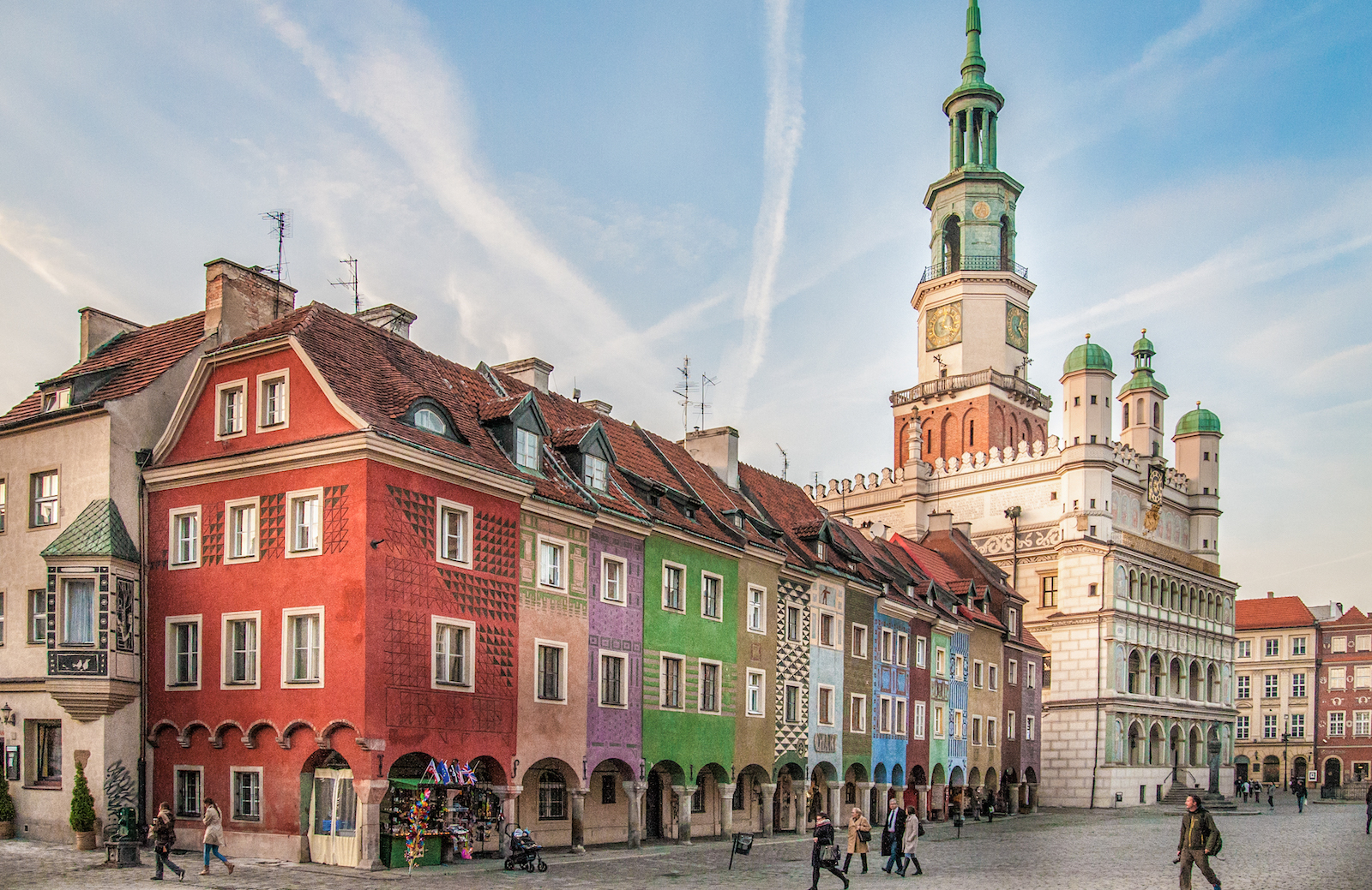 Blick auf den Altmarkt mit Rathaus in Posen | Credit: MARCIN FAL/ MATEUSZ HOŁOWNIA