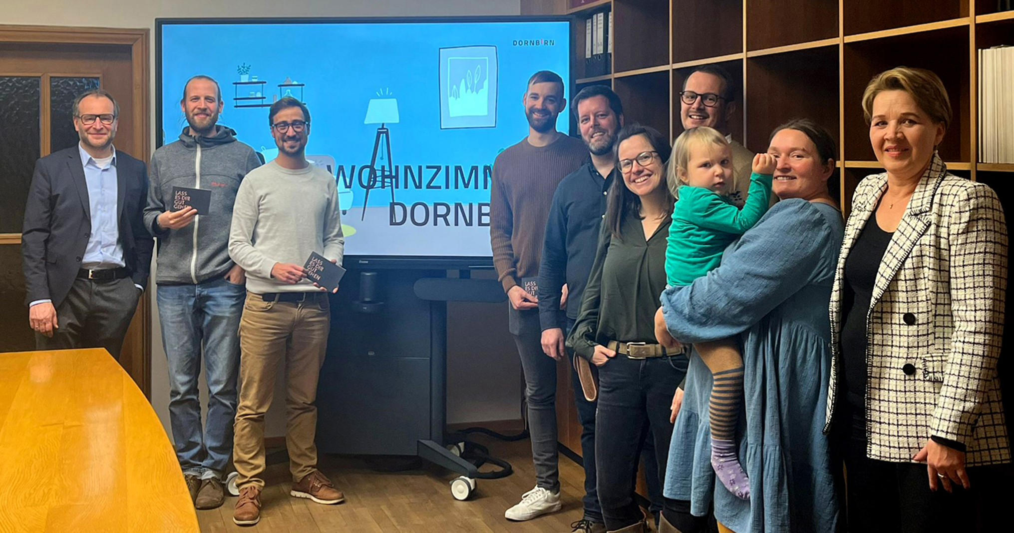 Stadtrat Alexander Juen, Thomas Blass, Gabriel Göser,  Lukas Mathis, Tobias Rümmele (+Partner), Sandra  Hämmerle, Ingrid Beier, Bgm. Andrea Kaufmann (v. li.)