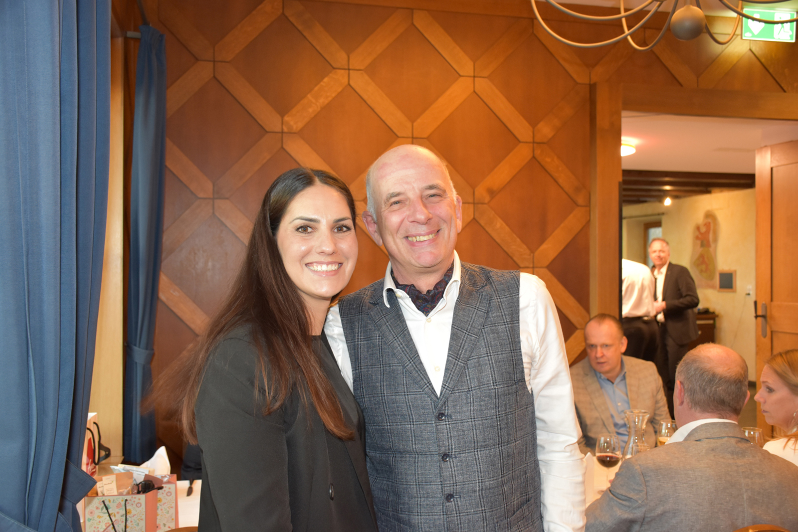 Patricia Martins Dias  (Furore) und Michael Bode (Cape Wine –  Wein aus Südafrika)