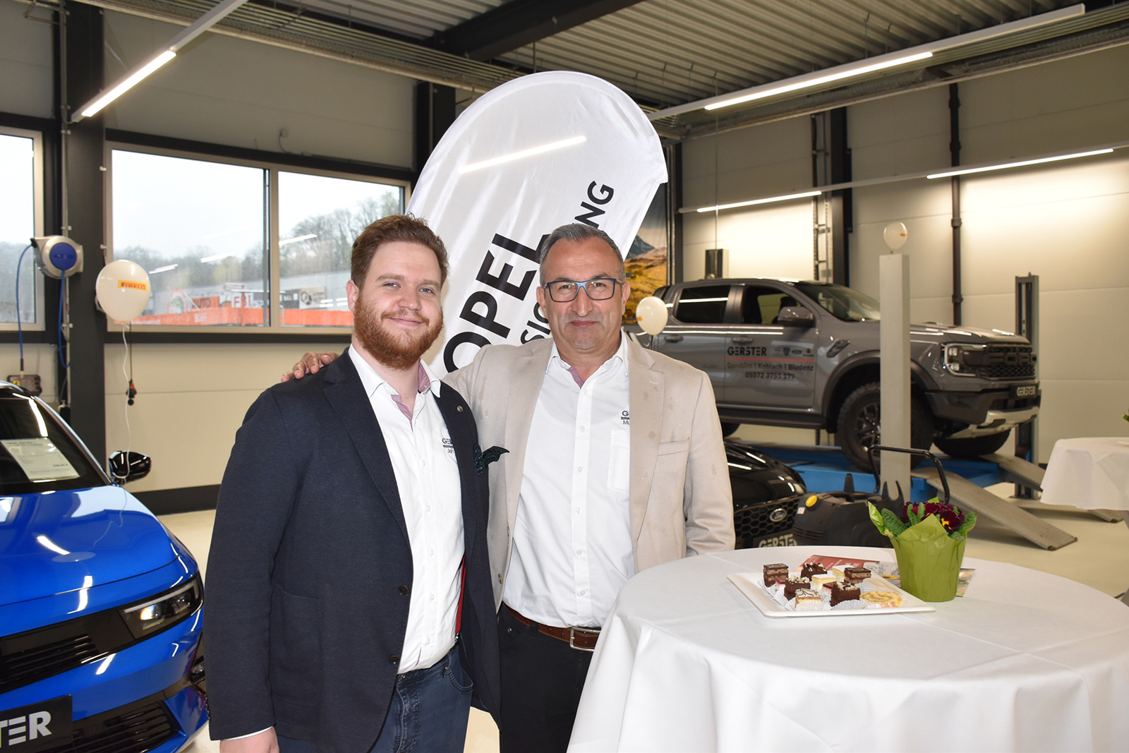 Markenverkaufsberater in Koblach: Jan Grönert (Opel) und Murat Yilmaz (Ford)
