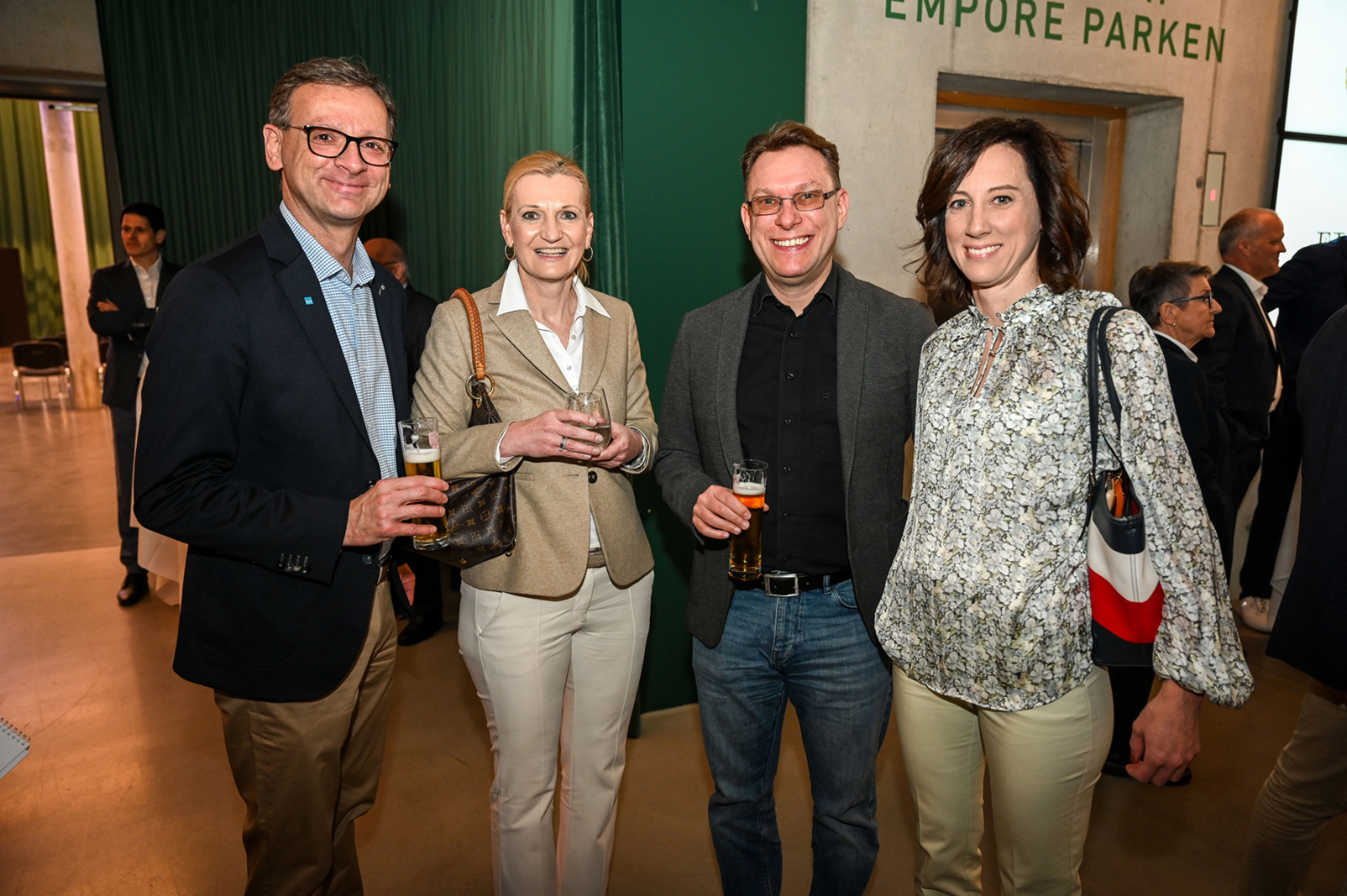 Hypo Vorarlberg-Besuch aus Graz, Wels  und Wien: Gerhard Vollmann, Iris Paar,  Robert Glasner, Katharina Jantschgi