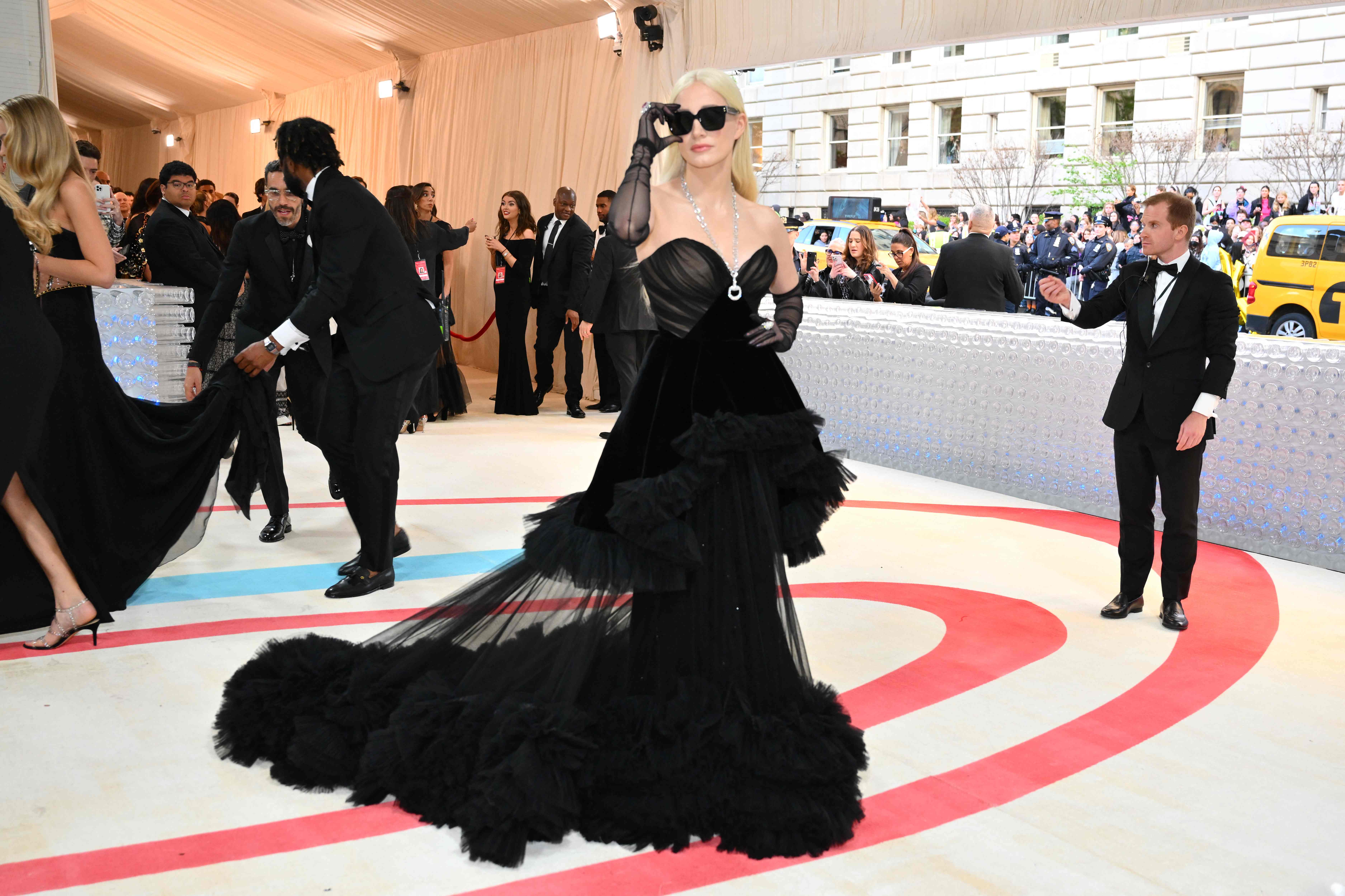 Jessica Chastain in einem schwarzen Look