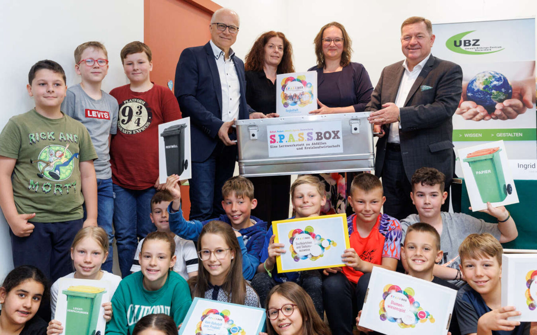 Gruppenfoto bei der Präsentation