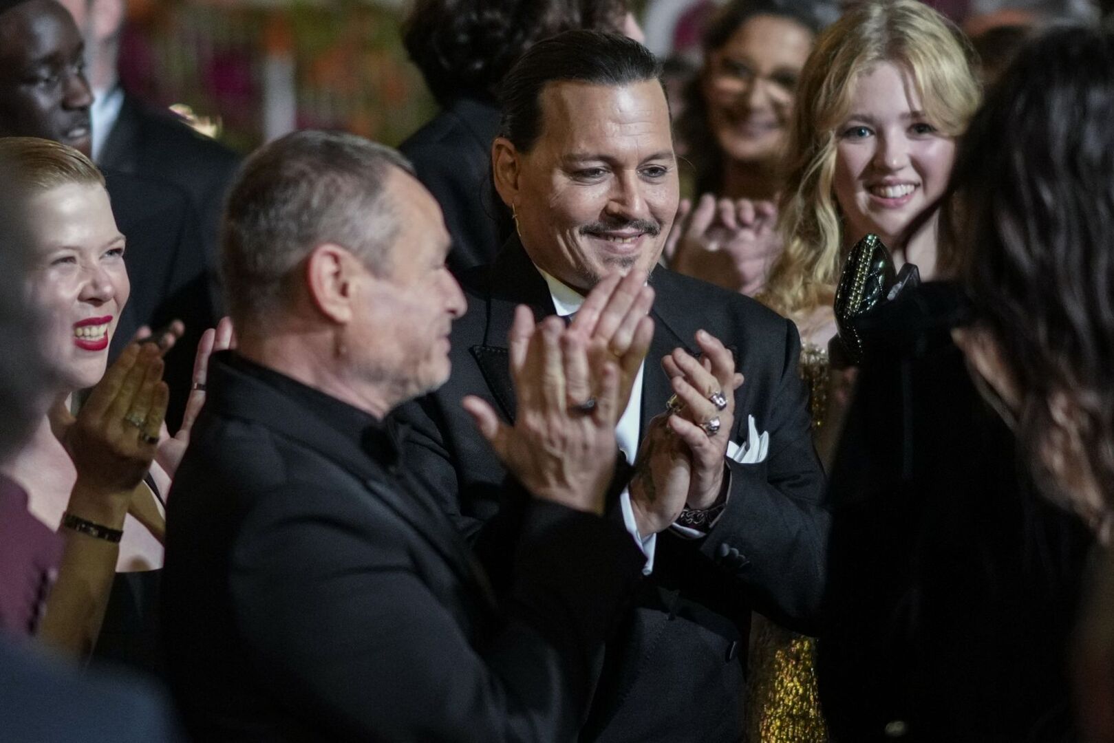Johnny Depp lächelnd beim Filmfestival in Cannes