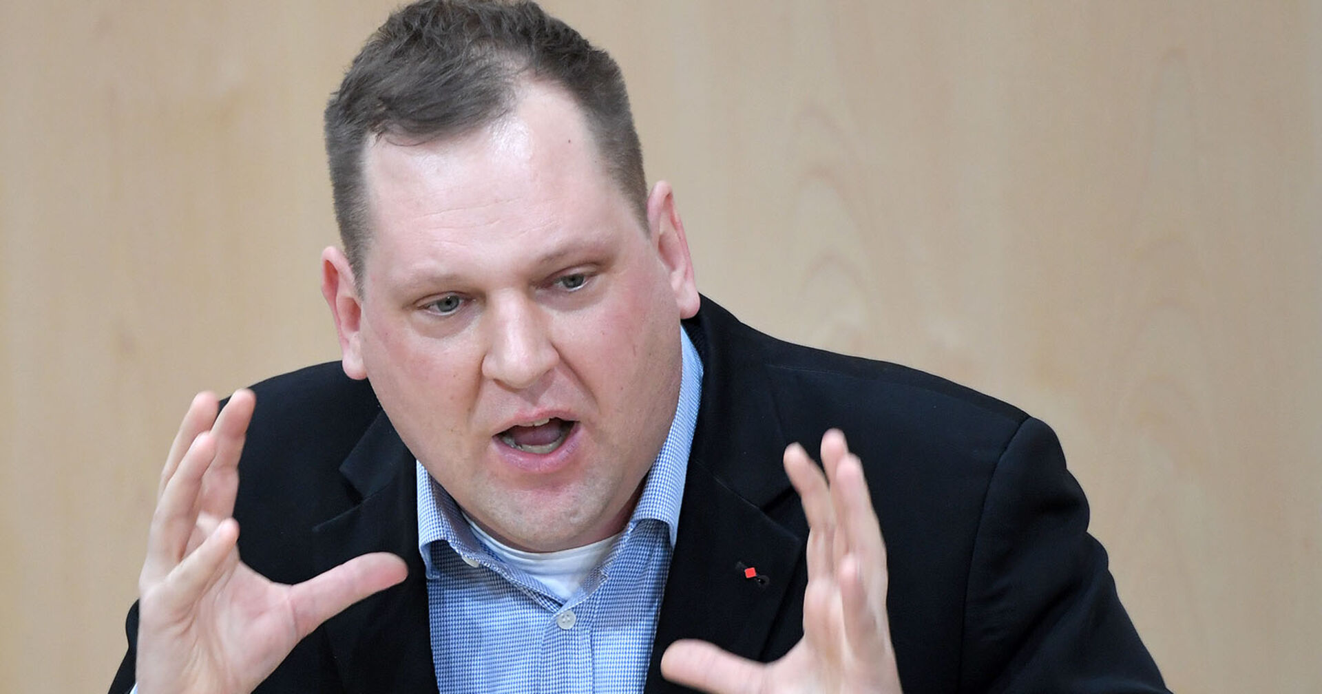 SPÖ-Nationalratsabgeordneter Philip Kucher bei einer Rede im Parlament