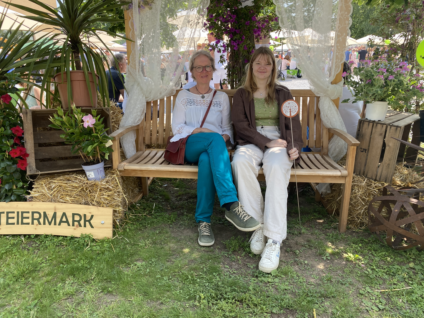 Besucher am Gartenfest in Gleisdorf